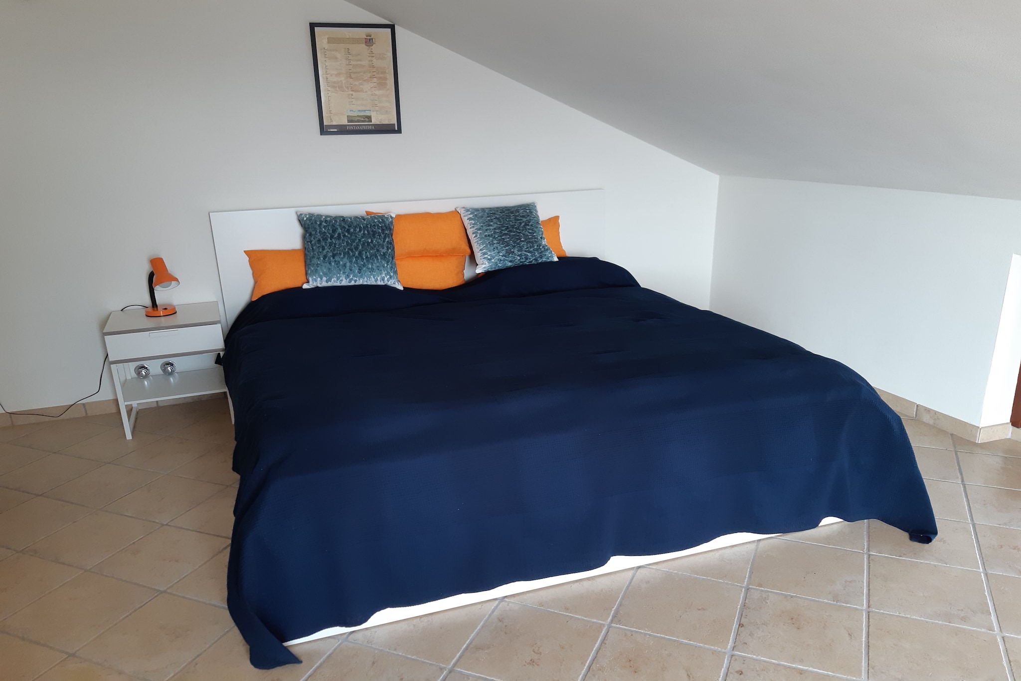 This charming 3-bedroom apartment in Belvedere Langhe offers an authentic Piedmontese experience for up to six guests, with sweeping views from its private roof terrace and balcony. Set partly within a historic tower, the home spans three floors and includes a cozy living room with wood stove, two bathrooms, a fully equipped kitchen, free Wi-Fi, and a garage with washing machine for added convenience.

Just 250 meters away, the village center features a bakery, grocery shops, and a peaceful square. Wine lovers can explore Barolo (20 km) and Dogliani (7 km), while Alba (35 km) tempts foodies with its white truffles. For dining, enjoy Langhe specialties at Osteria Ra Ca' 'D Baruc, La Locanda del Sorriso, or the refined Ristorante Borgo Sant'anna By Pasquale Laera. For rustic charm, try Ristorantino nel Castello or Ristorante Moderno, and for casual bites, Cit Ma Bel - Bar is a local favorite.

Whether you're hiking Alta Langa trails, sipping Barolo, or dining under the stars, this apartment is a perfect base for exploring the regionâ€™s scenic and culinary treasures.

