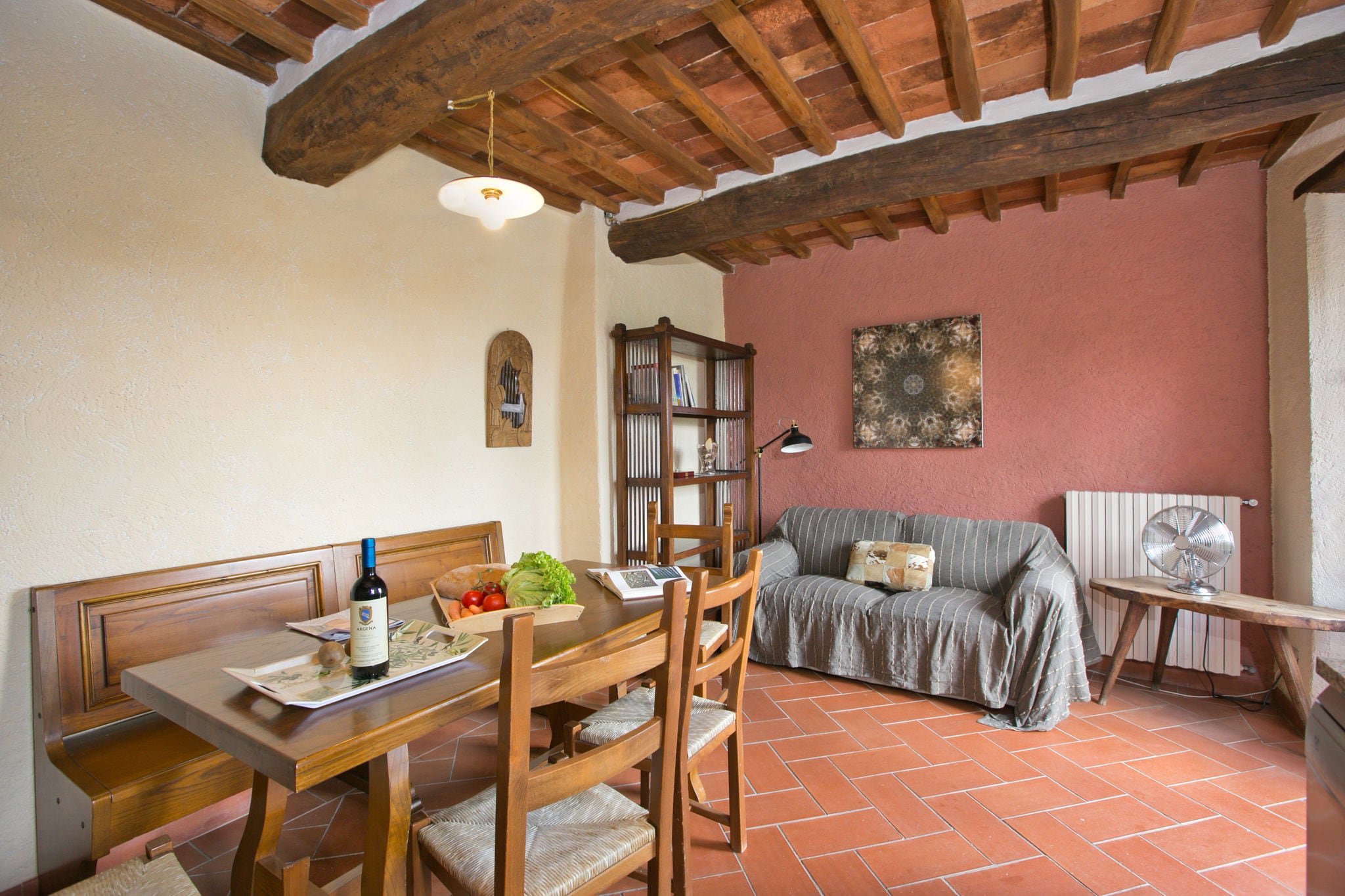 Beautiful farmhouse in Lucignano with private terrace
