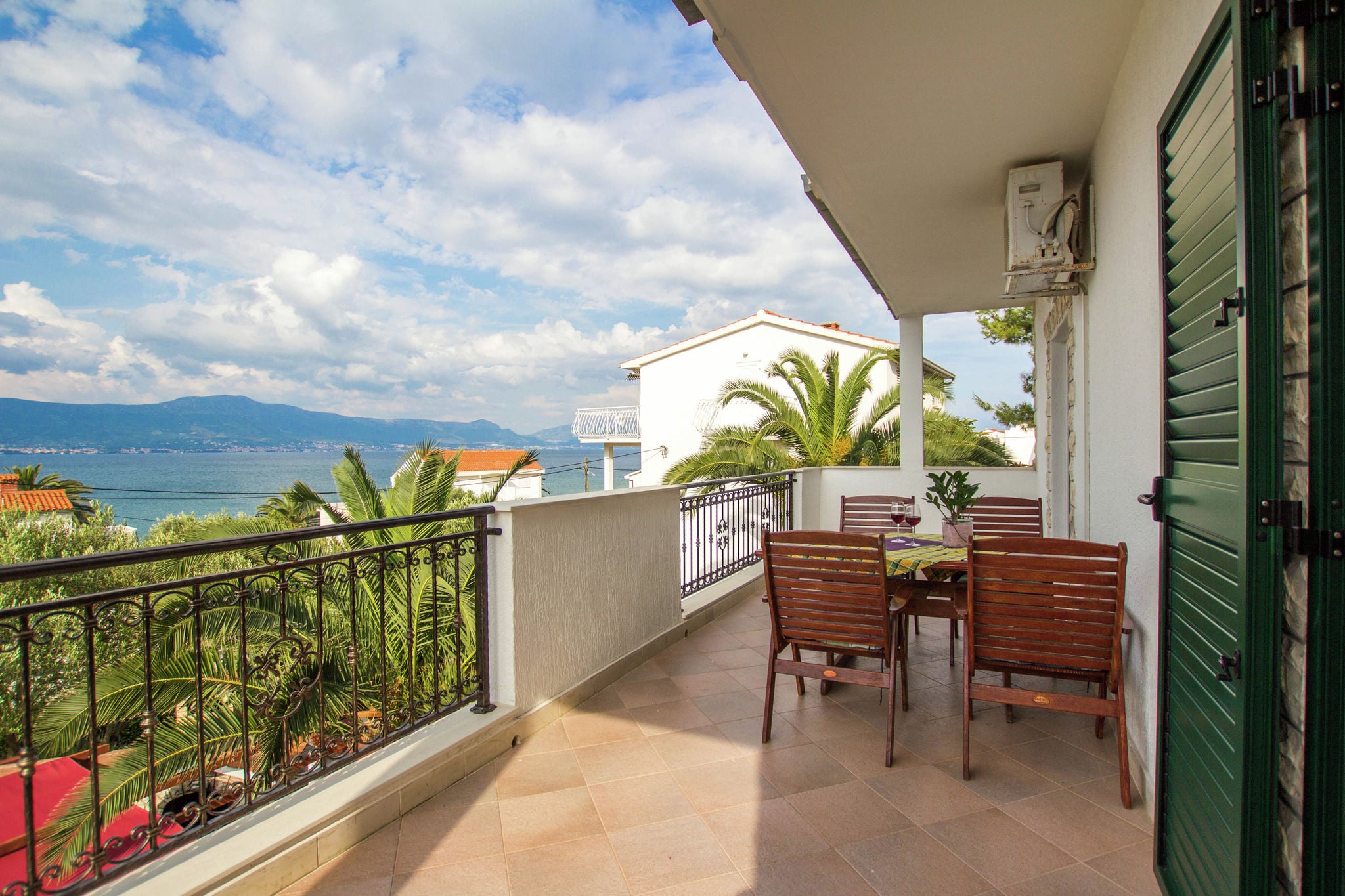 Sfeervol appartement in Dalmatië met uitzicht op de zee