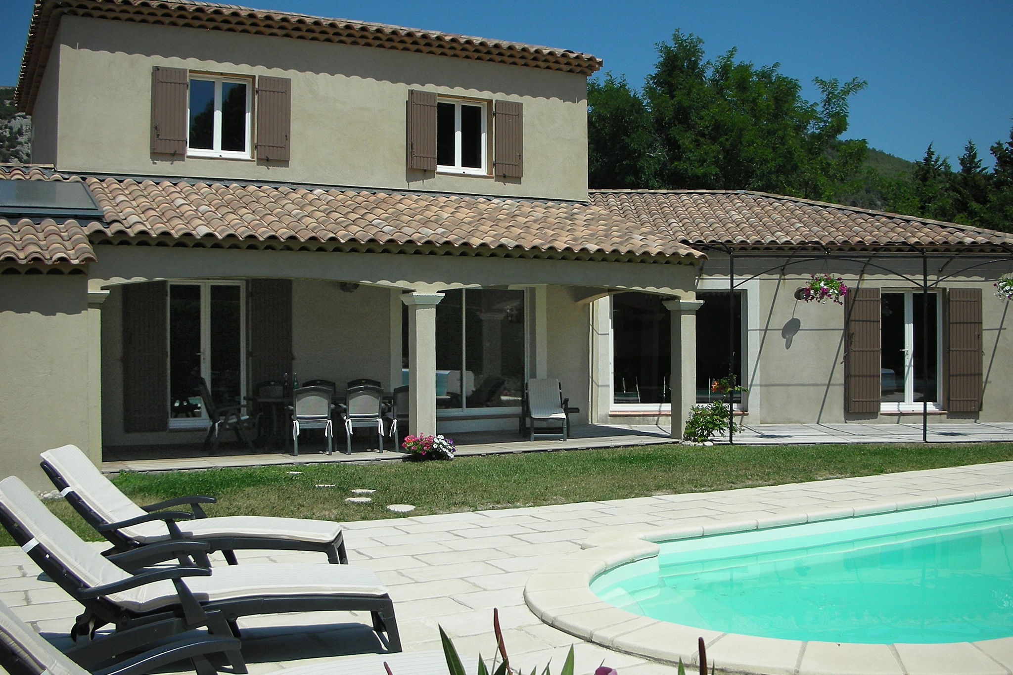 Villa de luxe en Provence avec jardin et terrasse couverte