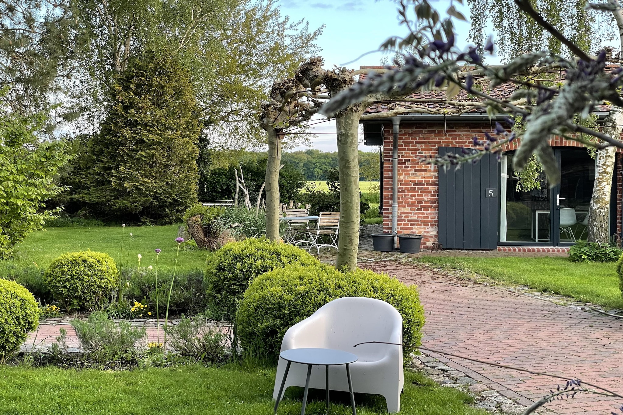 Moderne Ferienwohnung 3-Tuinen zomer