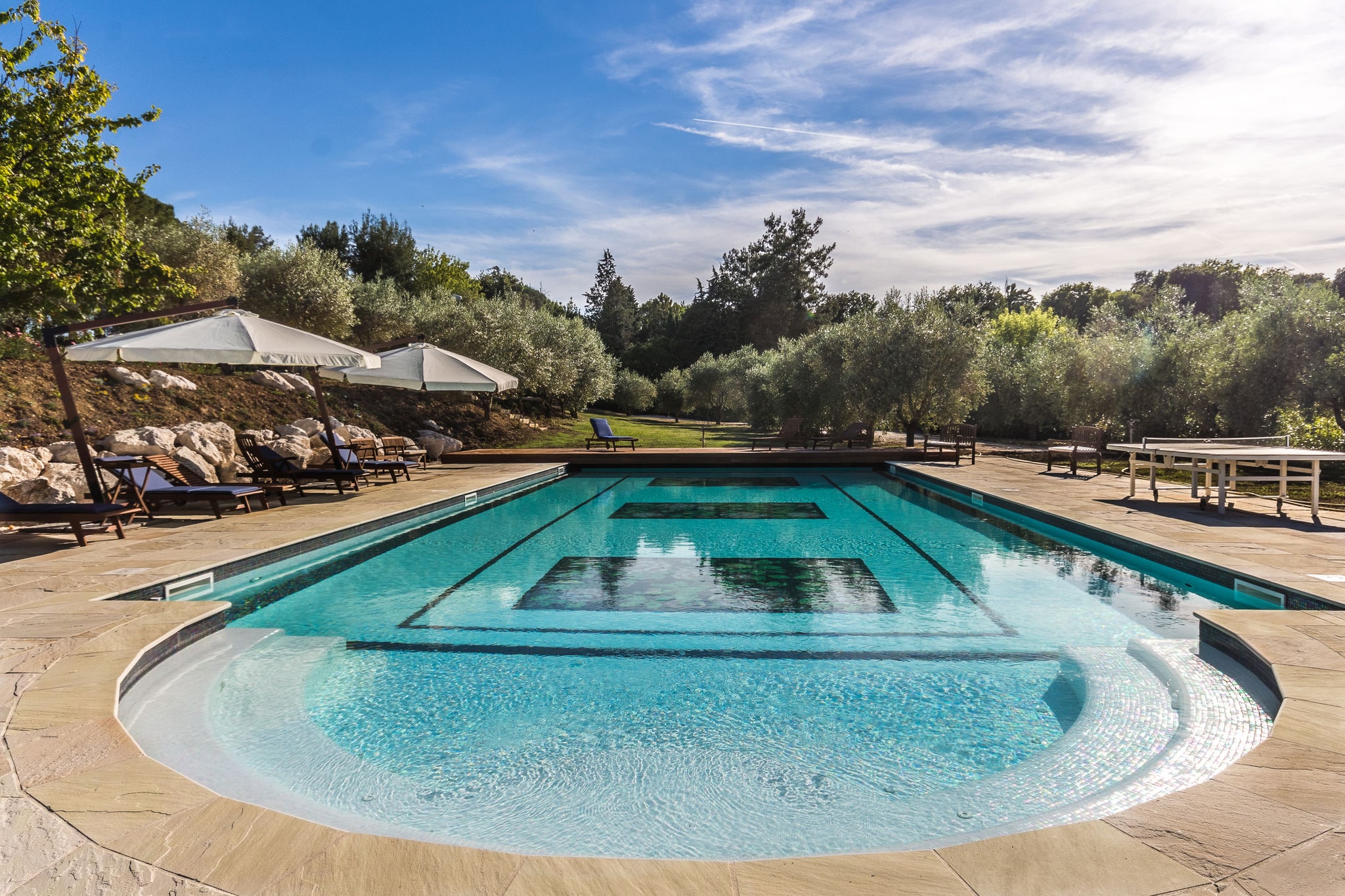 Luxuriöses Landhaus mit Swimmingpool in Mondavio