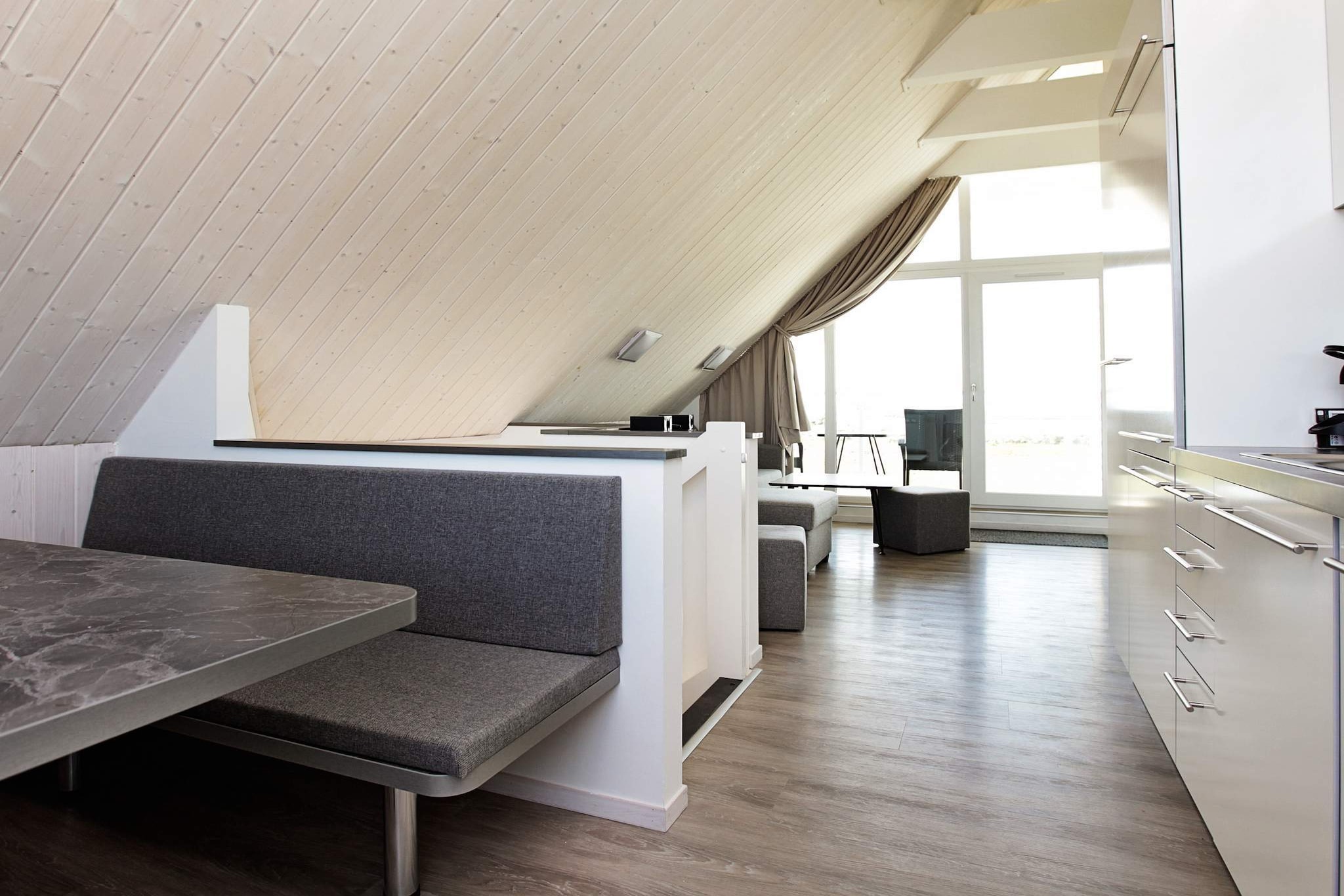 MERKUR 35+33 S DHH 1.RH. - Intérieur