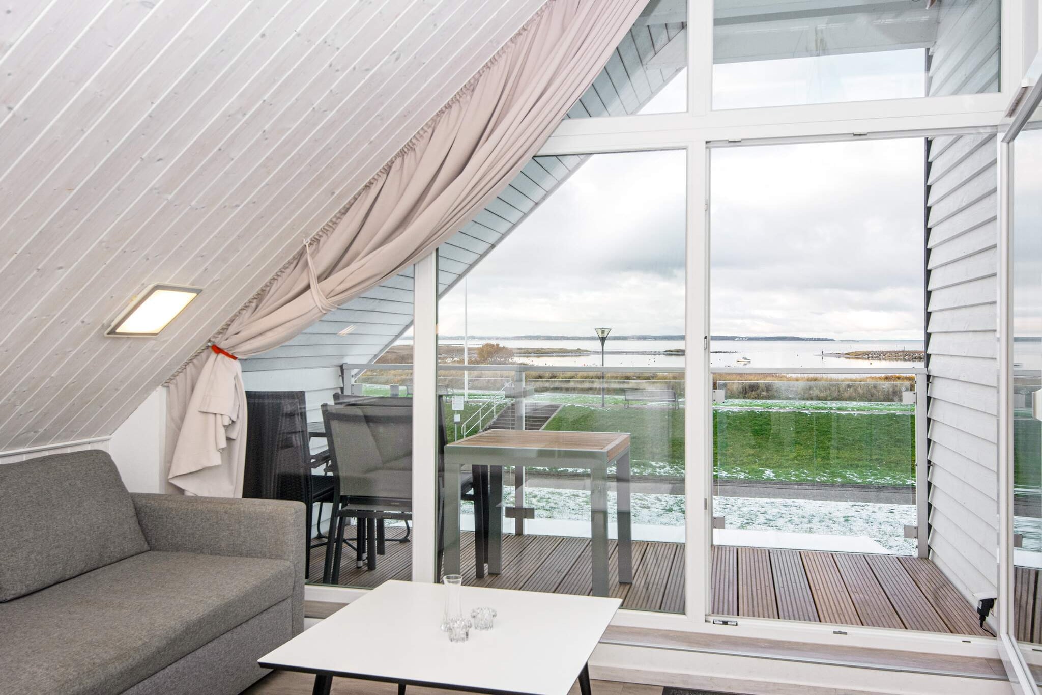 MERKUR 35+33 S DHH 1.RH. - Intérieur
