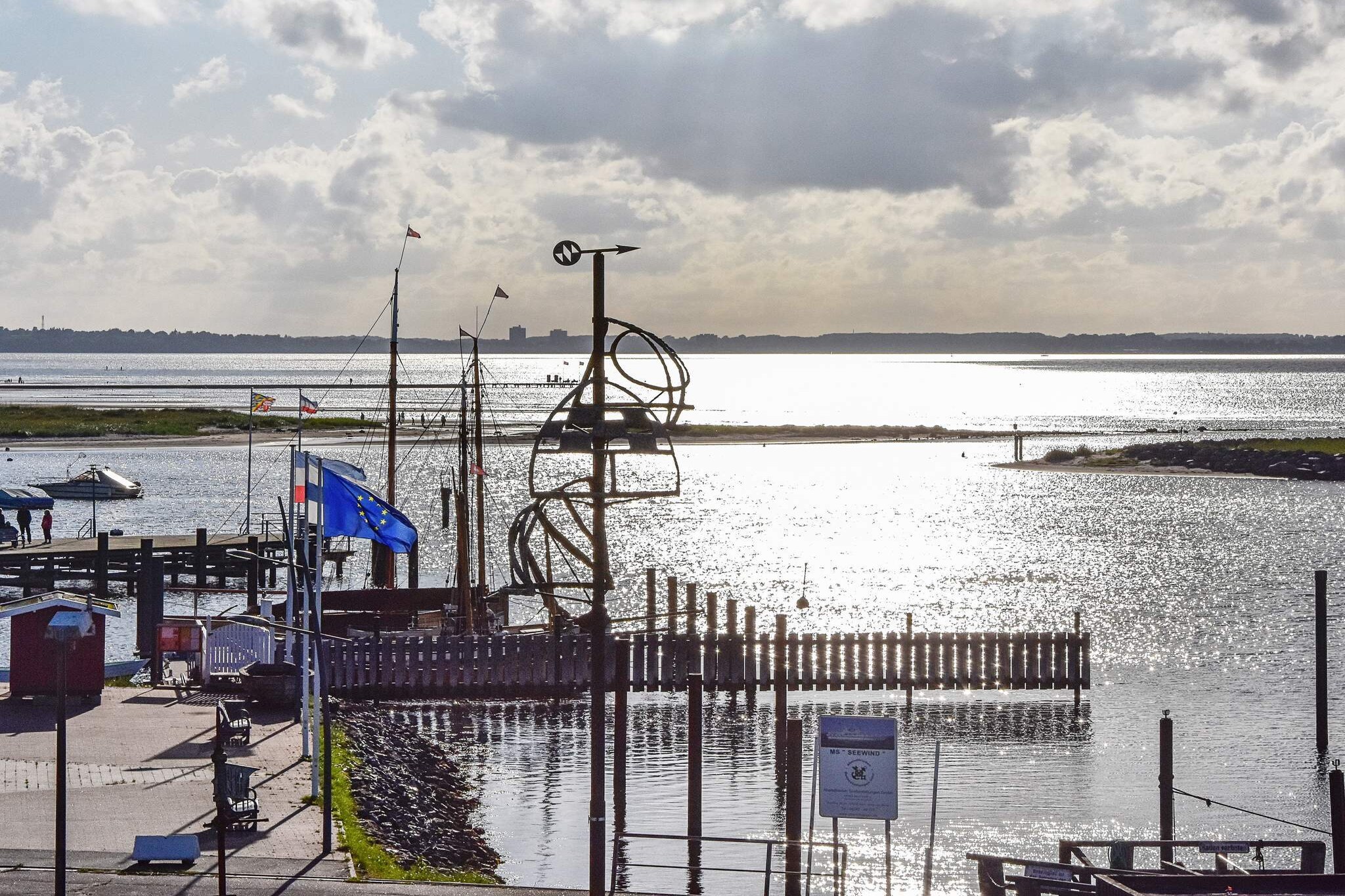 A_MV 4+2*D - Water view