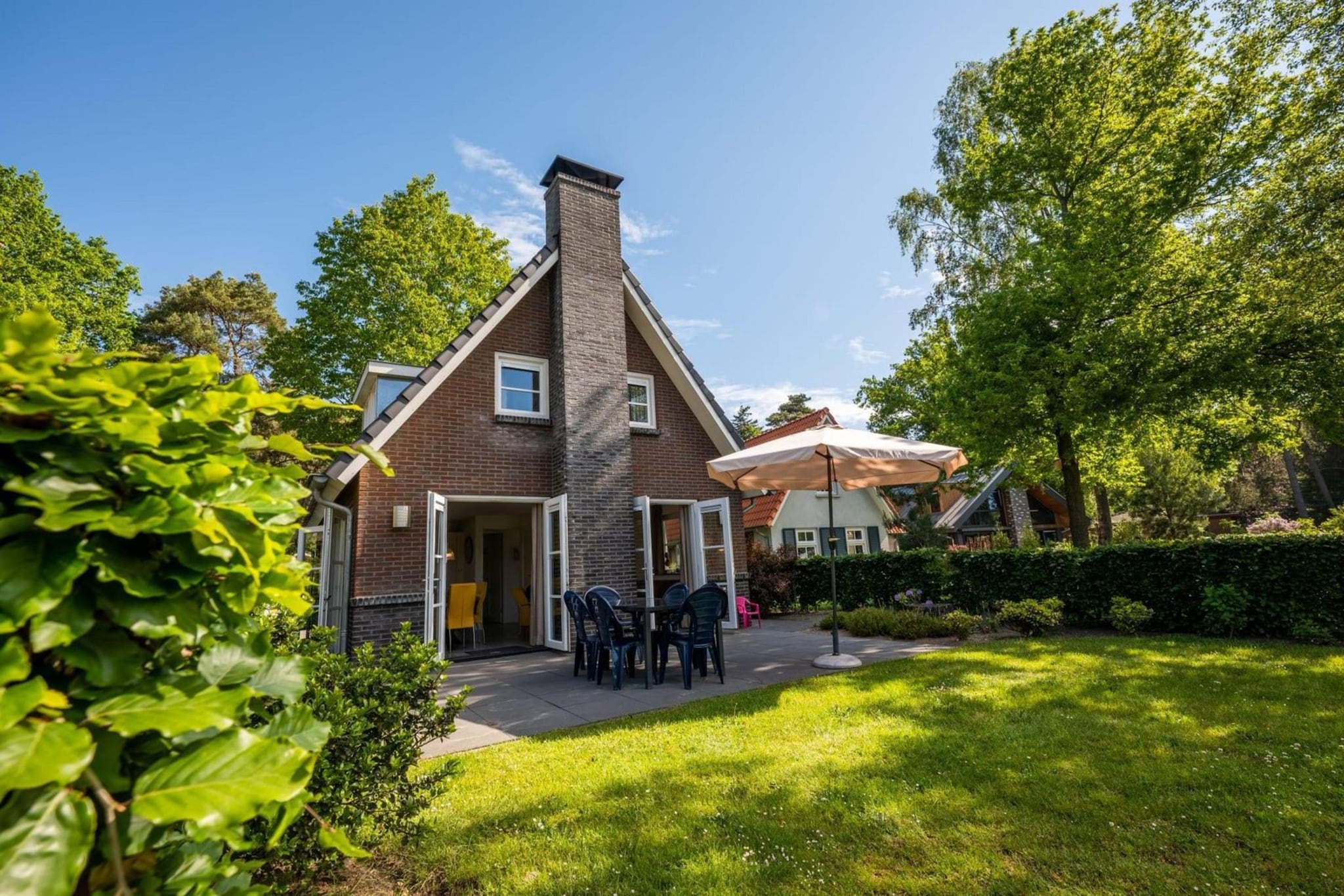 Exterior Summer
