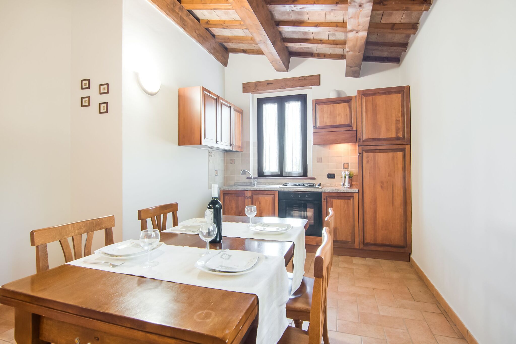Das reizende Bauernhaus in Apecchio Marche mit privater Terrasse