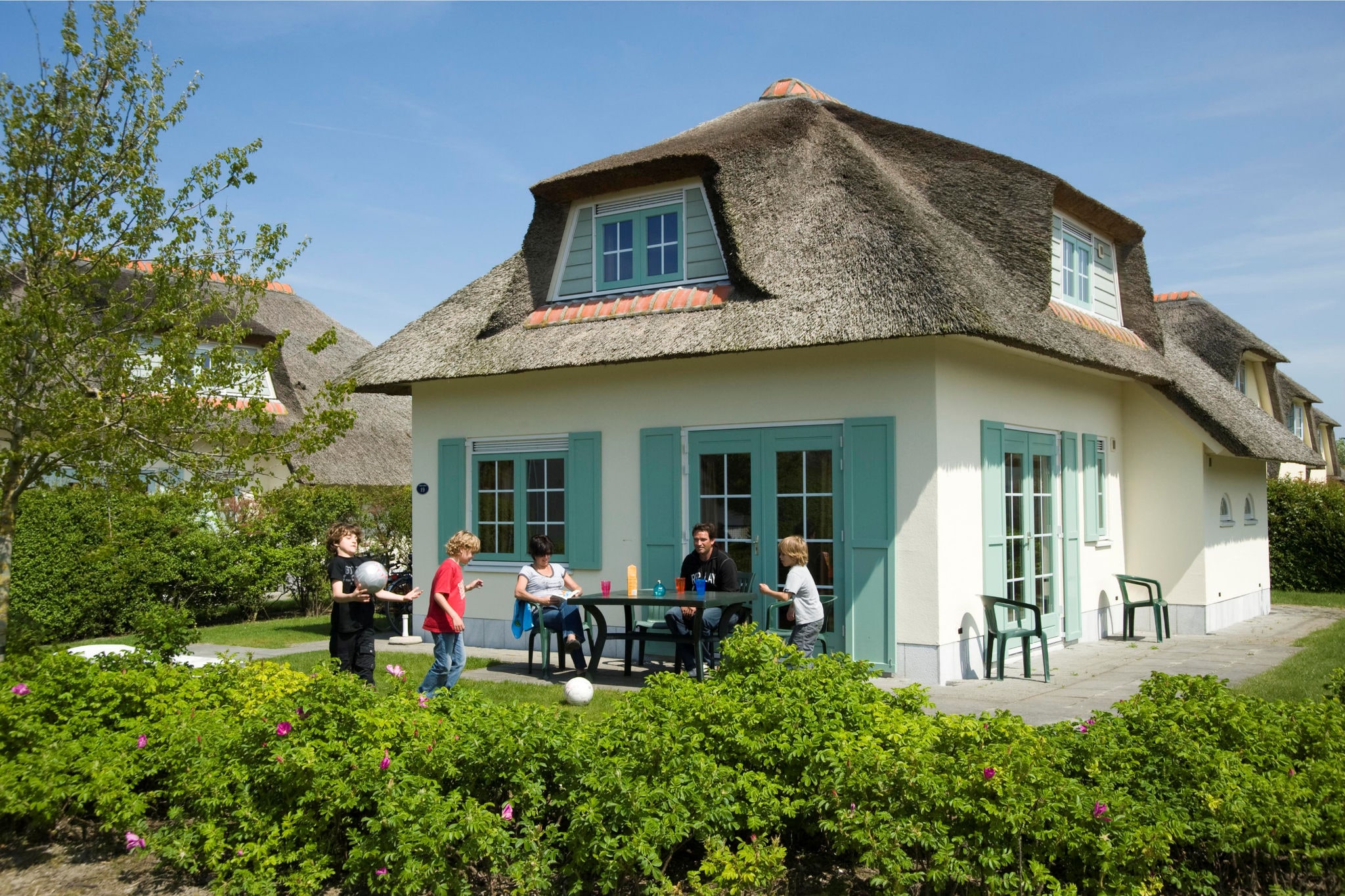 Gerestylde villa met afwasmachine, zee op 1 km. in Domburg