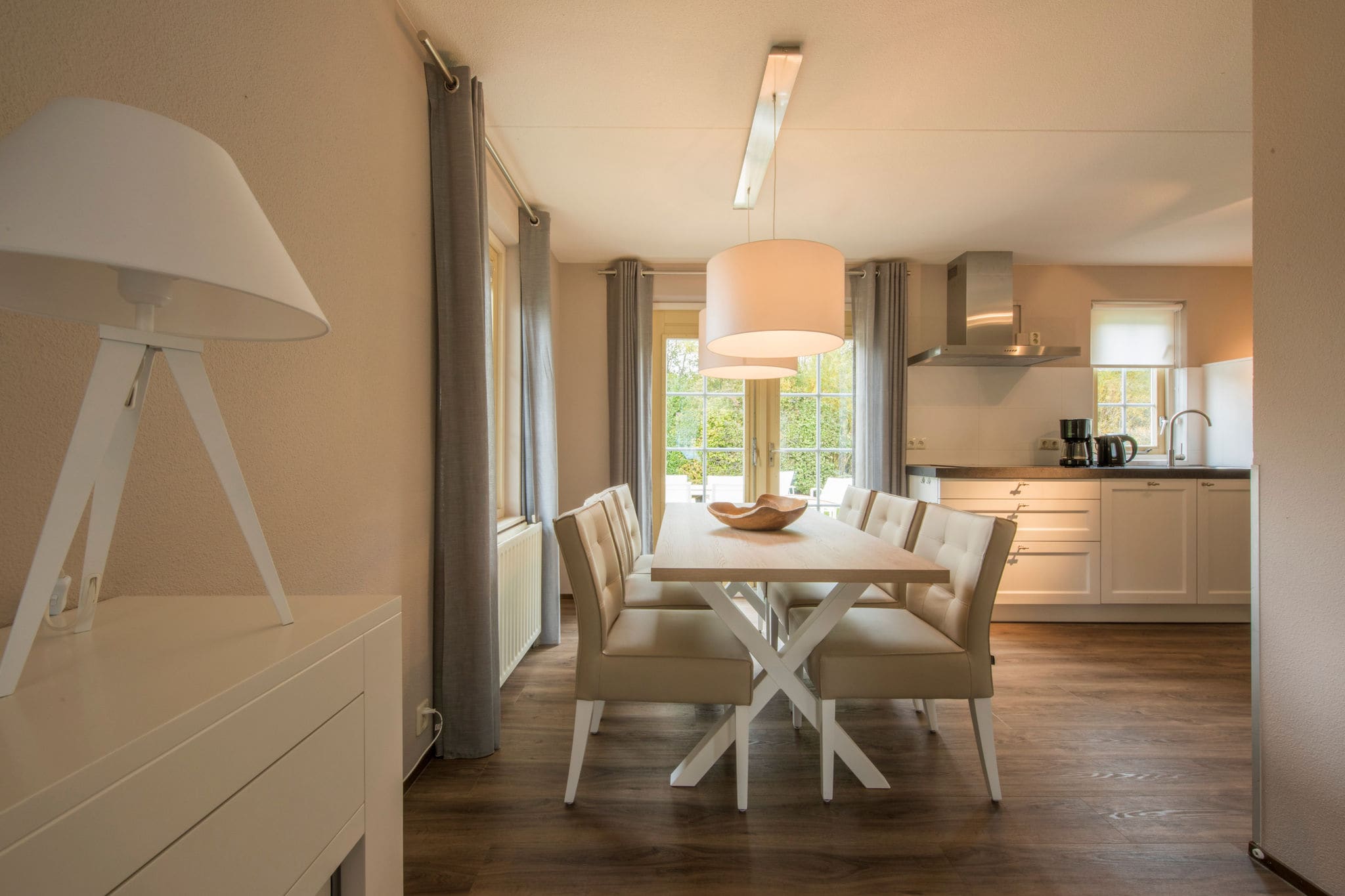 Gerestylde luxe villa met afwasmachine zee op 1km in Domburg