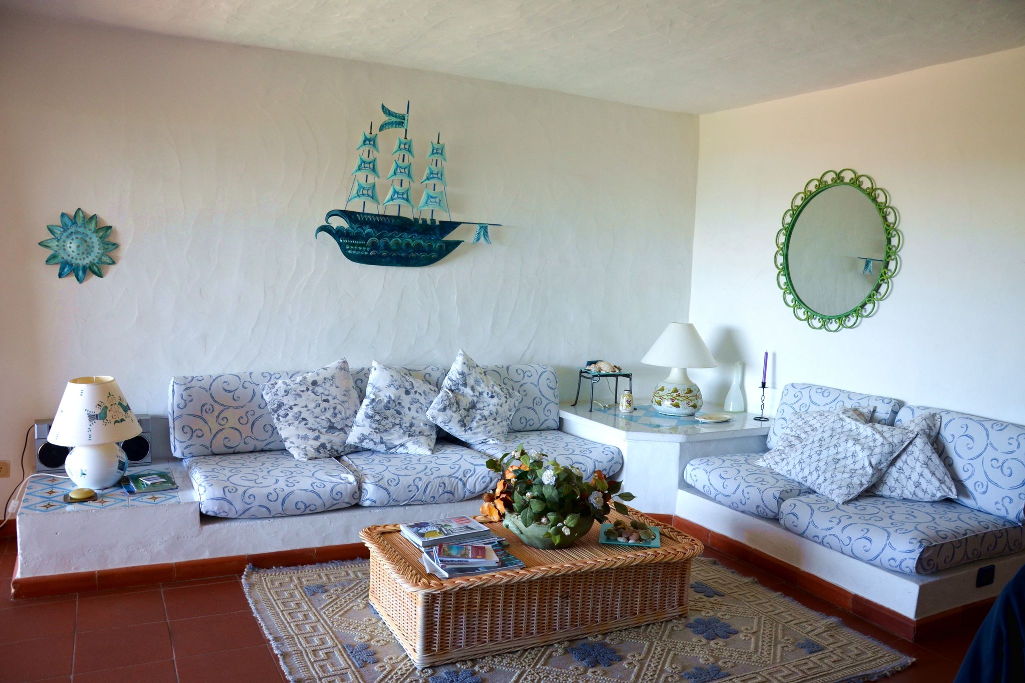 Villa avec piscine, surplombant les eaux cristallines de la Costa Smeralda