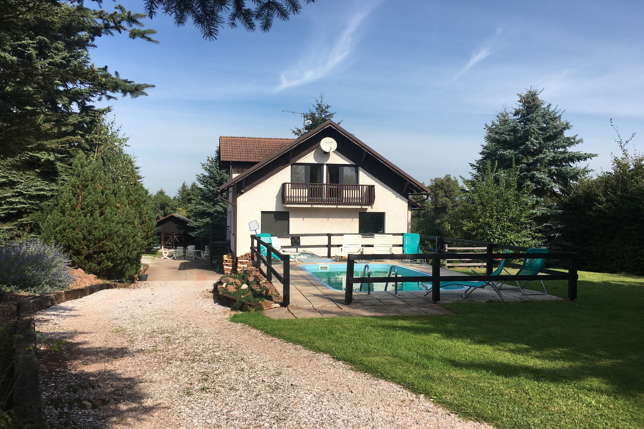 Exterior Summer