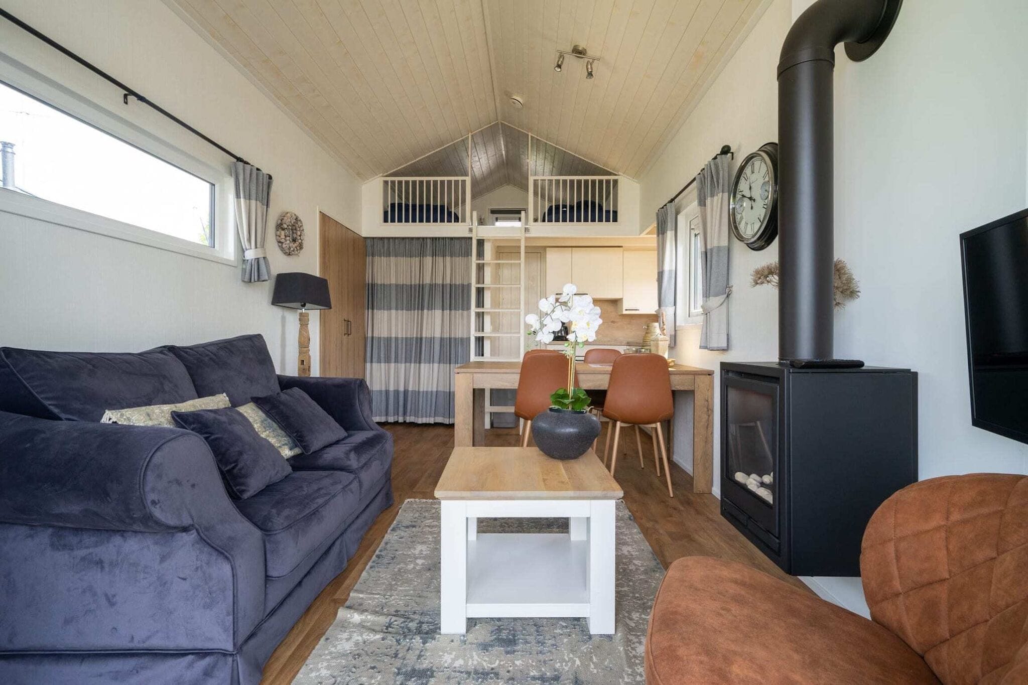 Kompakte, moderne Hütte bei Markermeer bei Enkhuizen