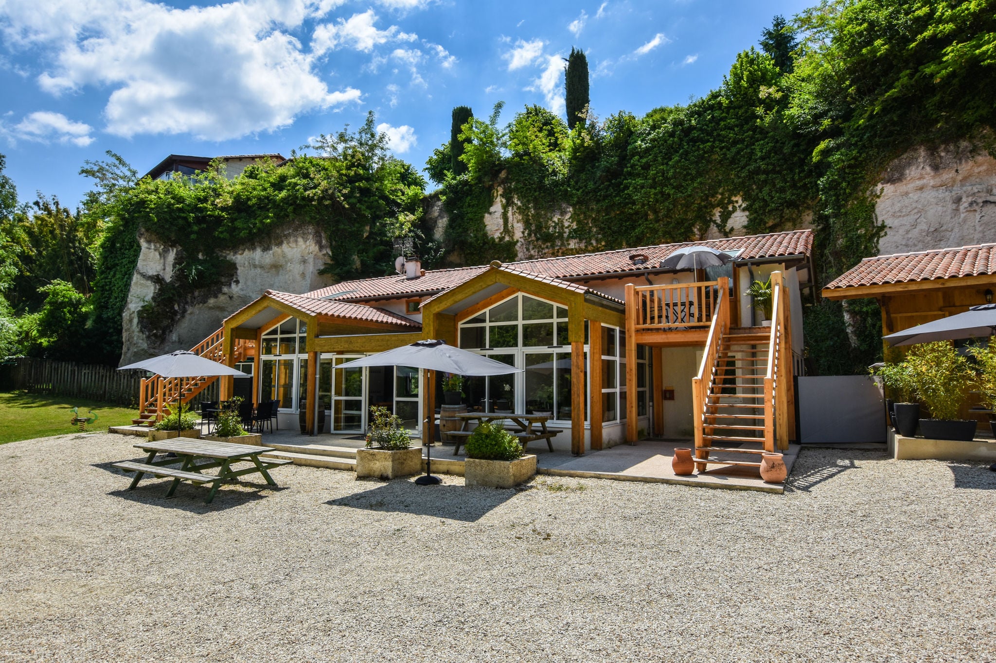 Spacious Villa in Aubeterre-sur-Dronne with Private Garden