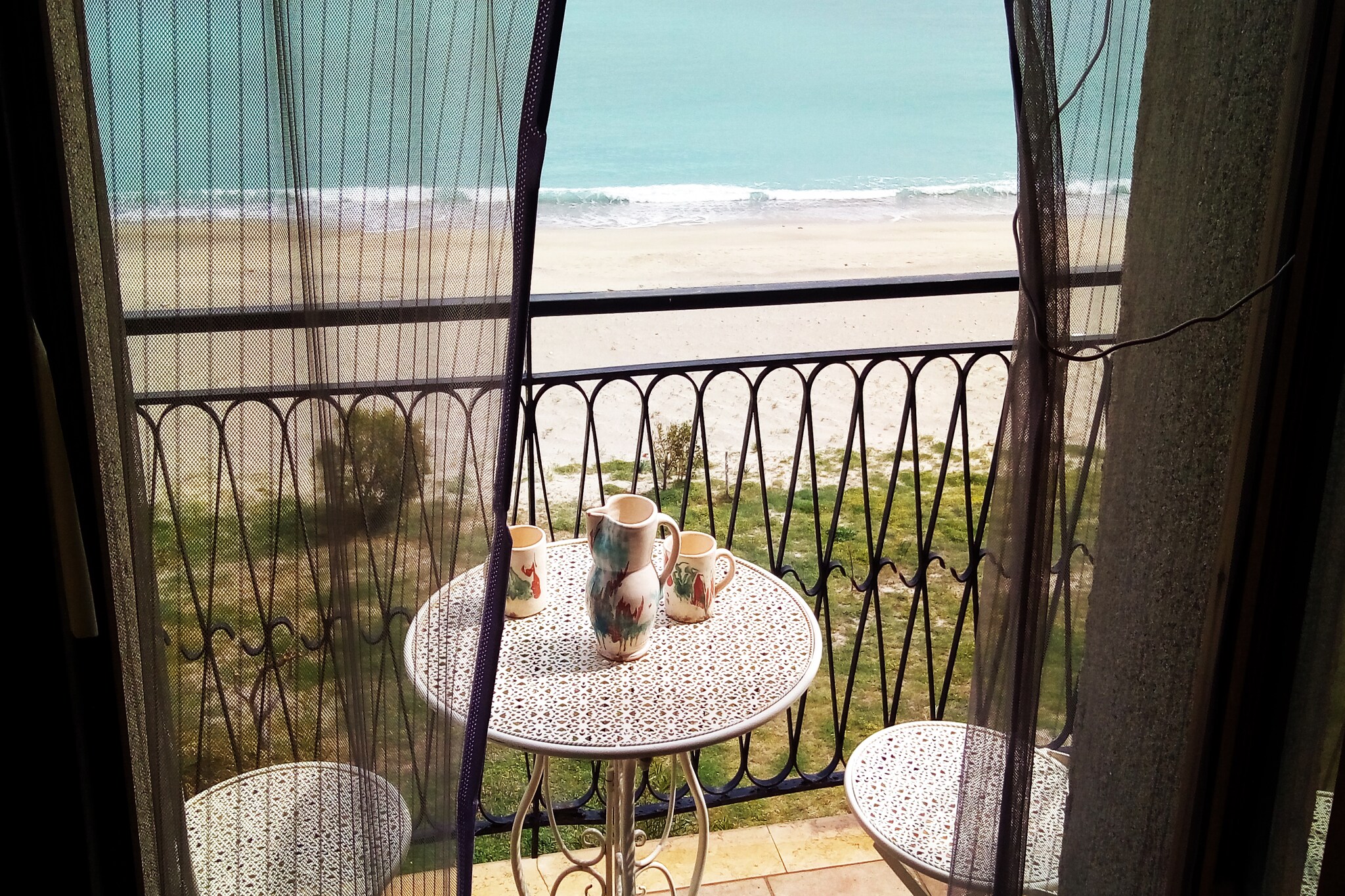 Sea-View Villa w/ Garden & Beach