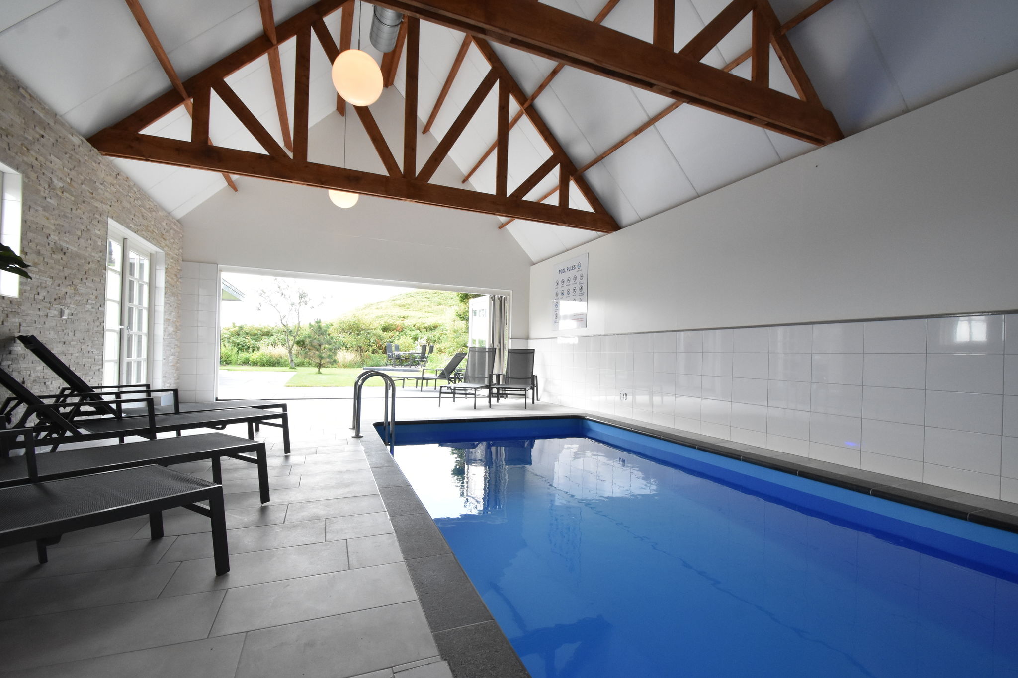 Luxe villa in Julianadorp aan zee met een privézwembad