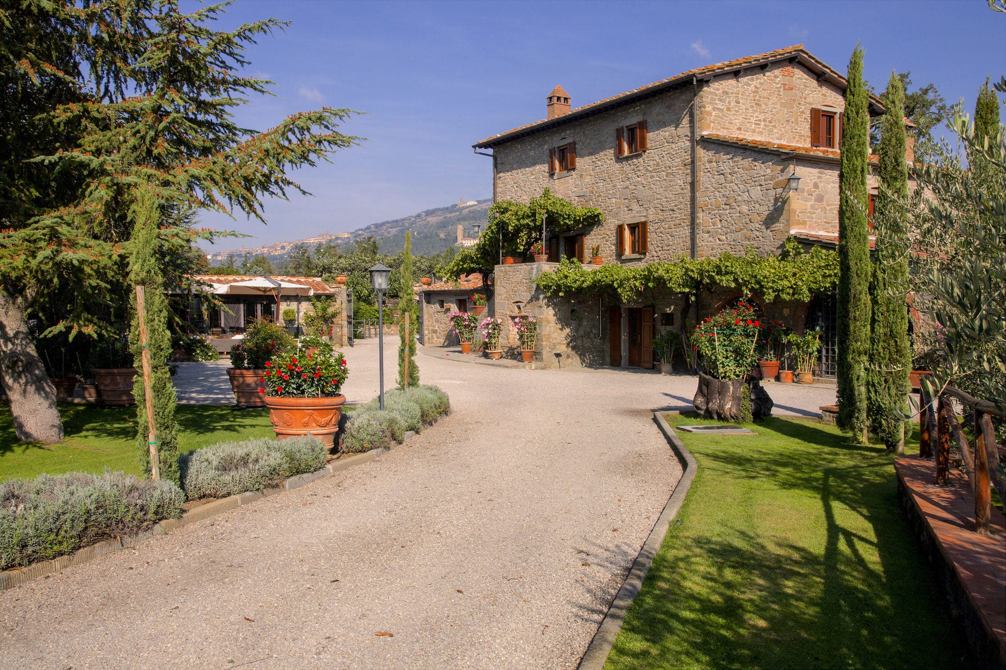 Agriturismo near Cortona with spacious garden and swimming pool
