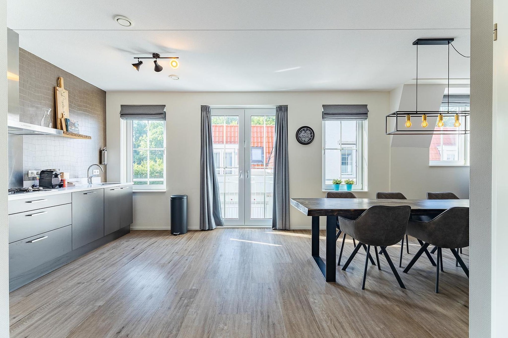 Appartement Kaapduinseweg 13 Dishoek 13D luxe 6p sauna - Eetkamer