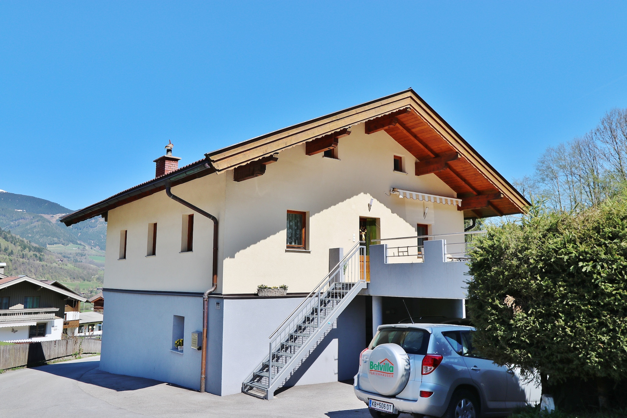 Apartment in Niedernsill near Ski Slopes