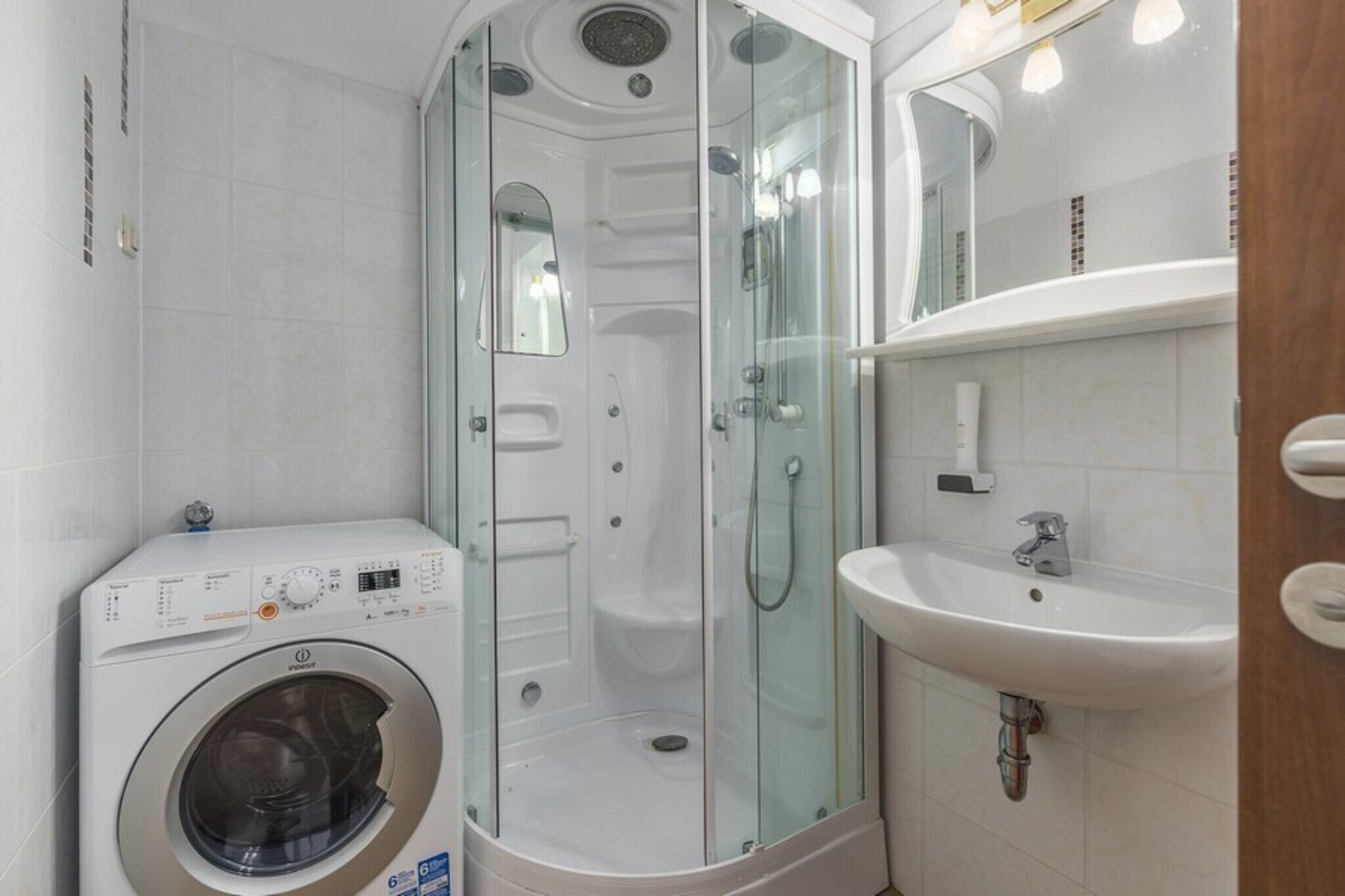 Holiday Home Rosie 3-Badkamer