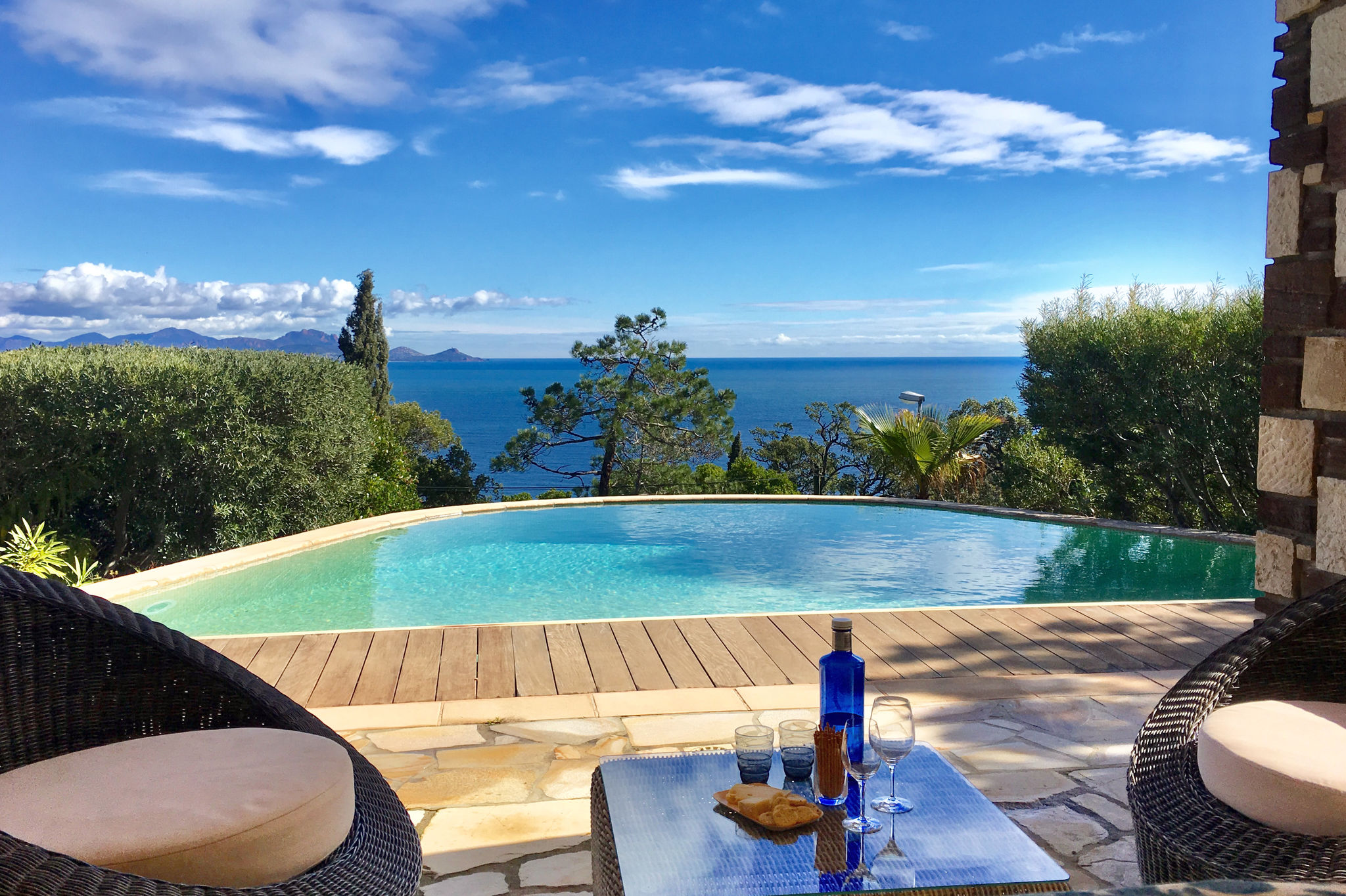 Affluent Villa in Les Issambres with Pool and Panoramic Seaview
