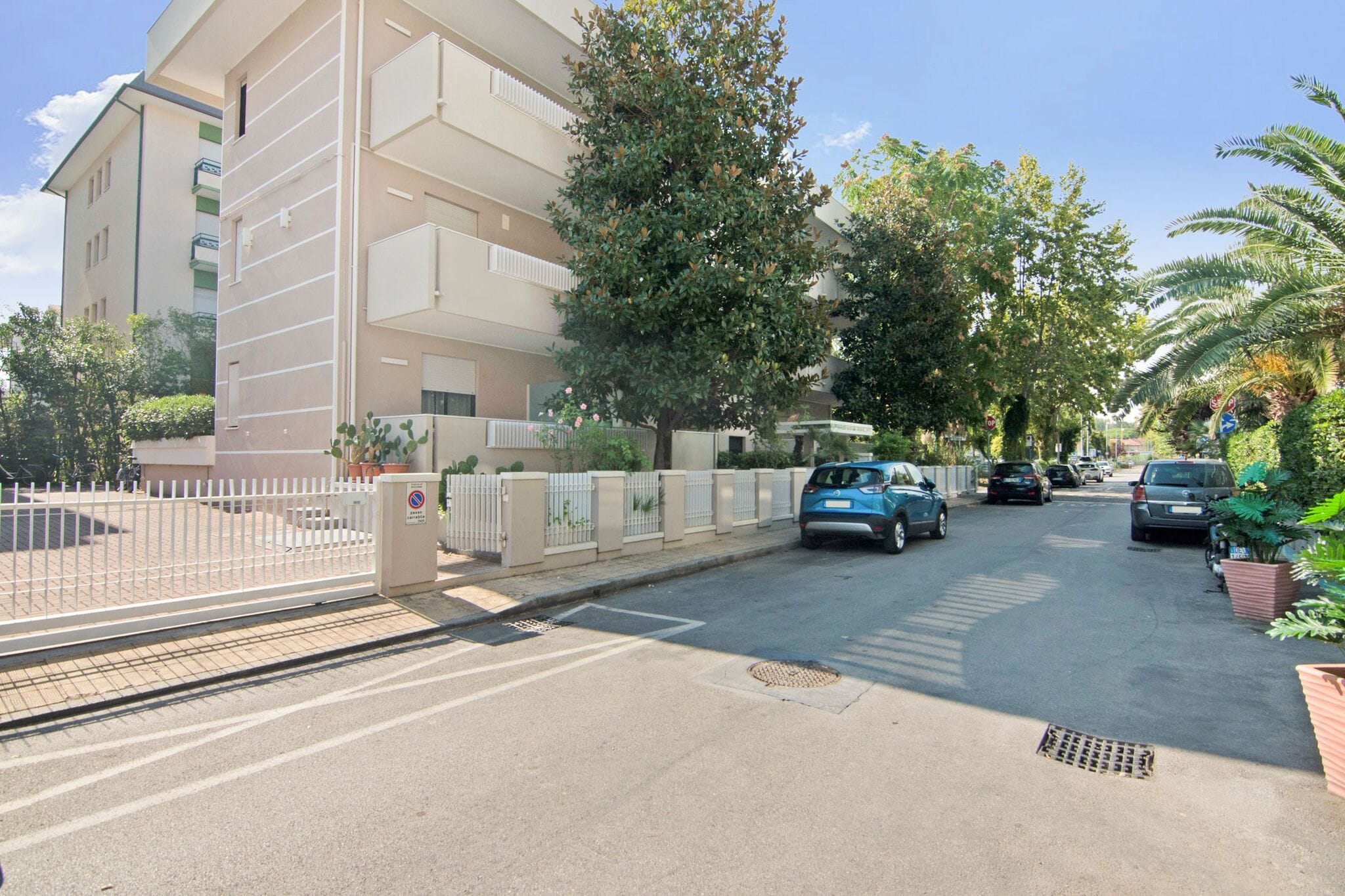 Apartment in northern zone of Riccione, 150 meters from the sea.
