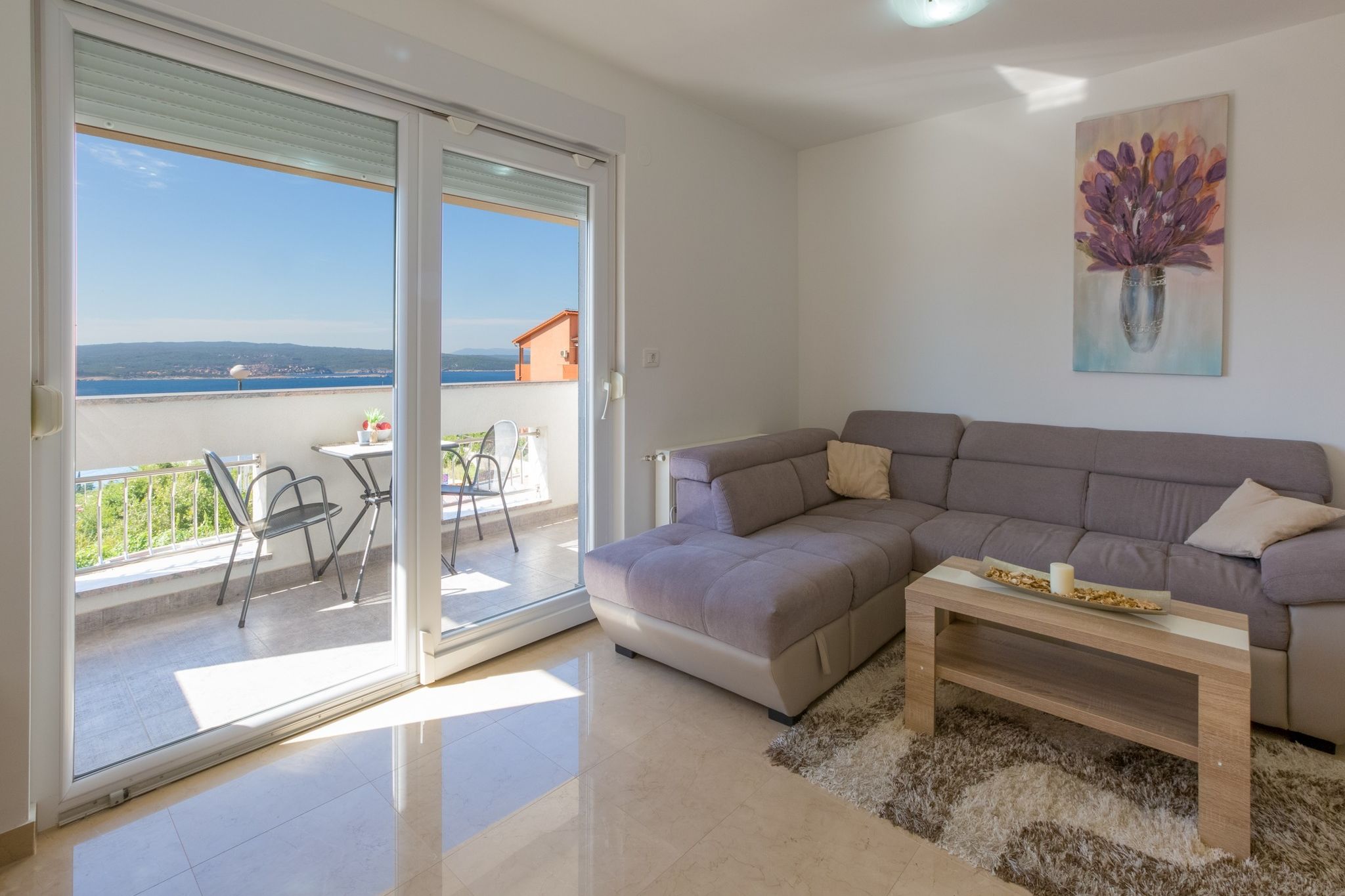 Comfortable apartment with sea view and swimming pool !