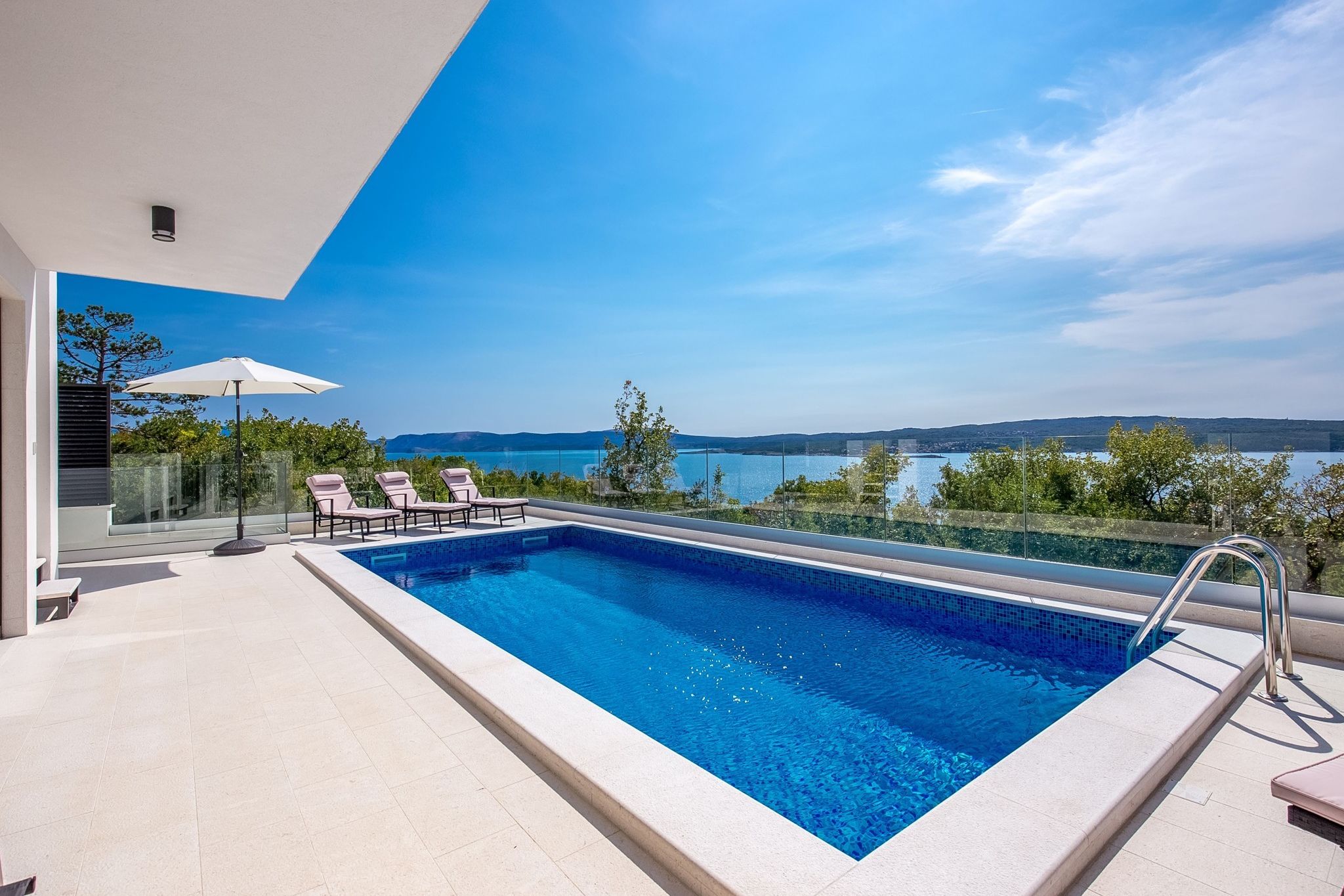 Exclusieve villa in Crikvenica met privézwembad en een sauna