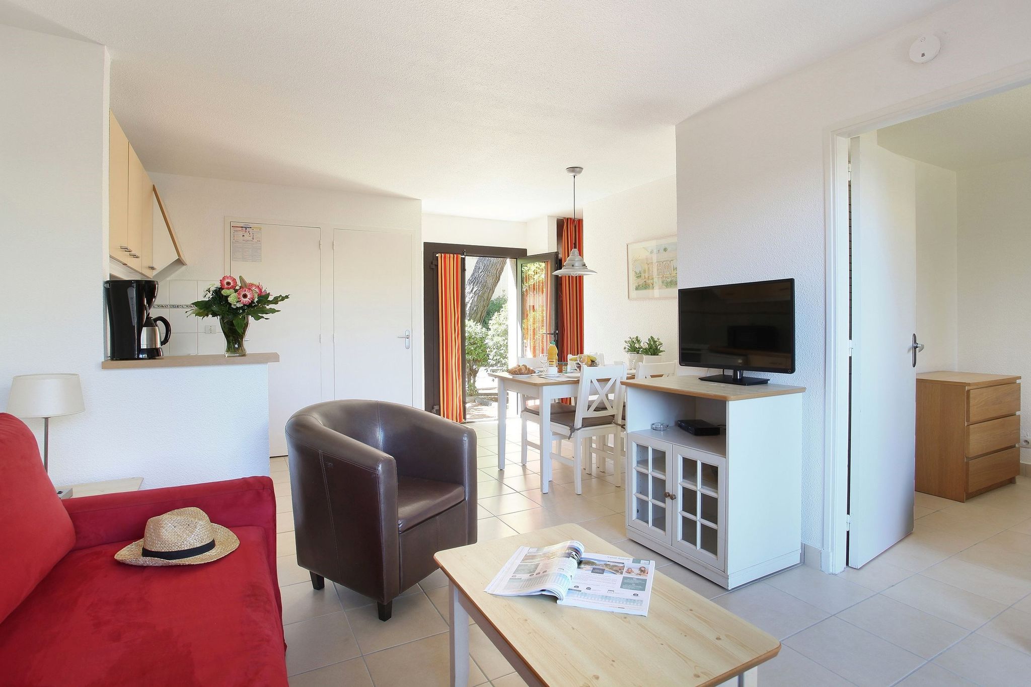 Tidy apartment in the popular resort of Le Cap d'Agde