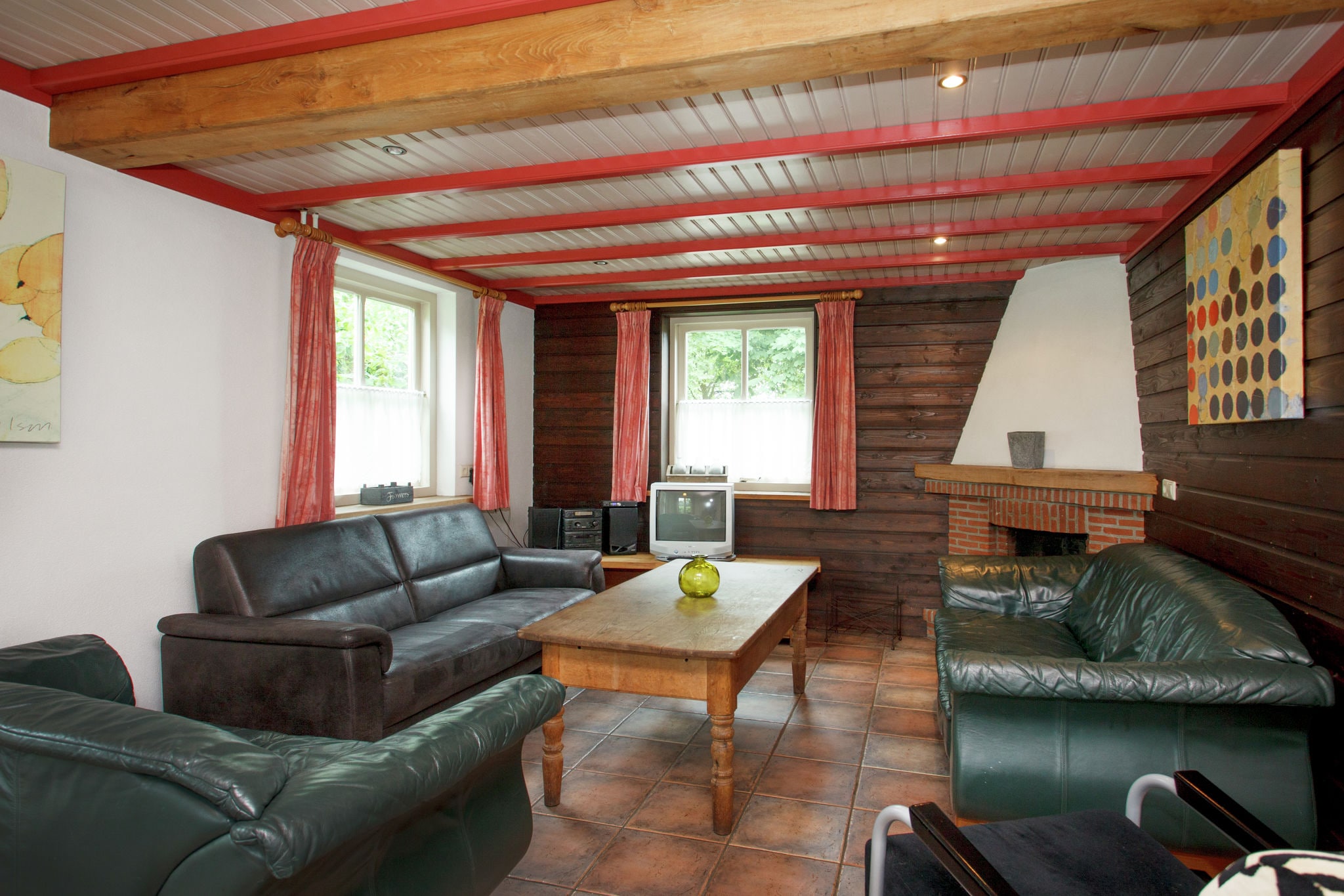 Belle maison de vacances à Reusel avec cheminée