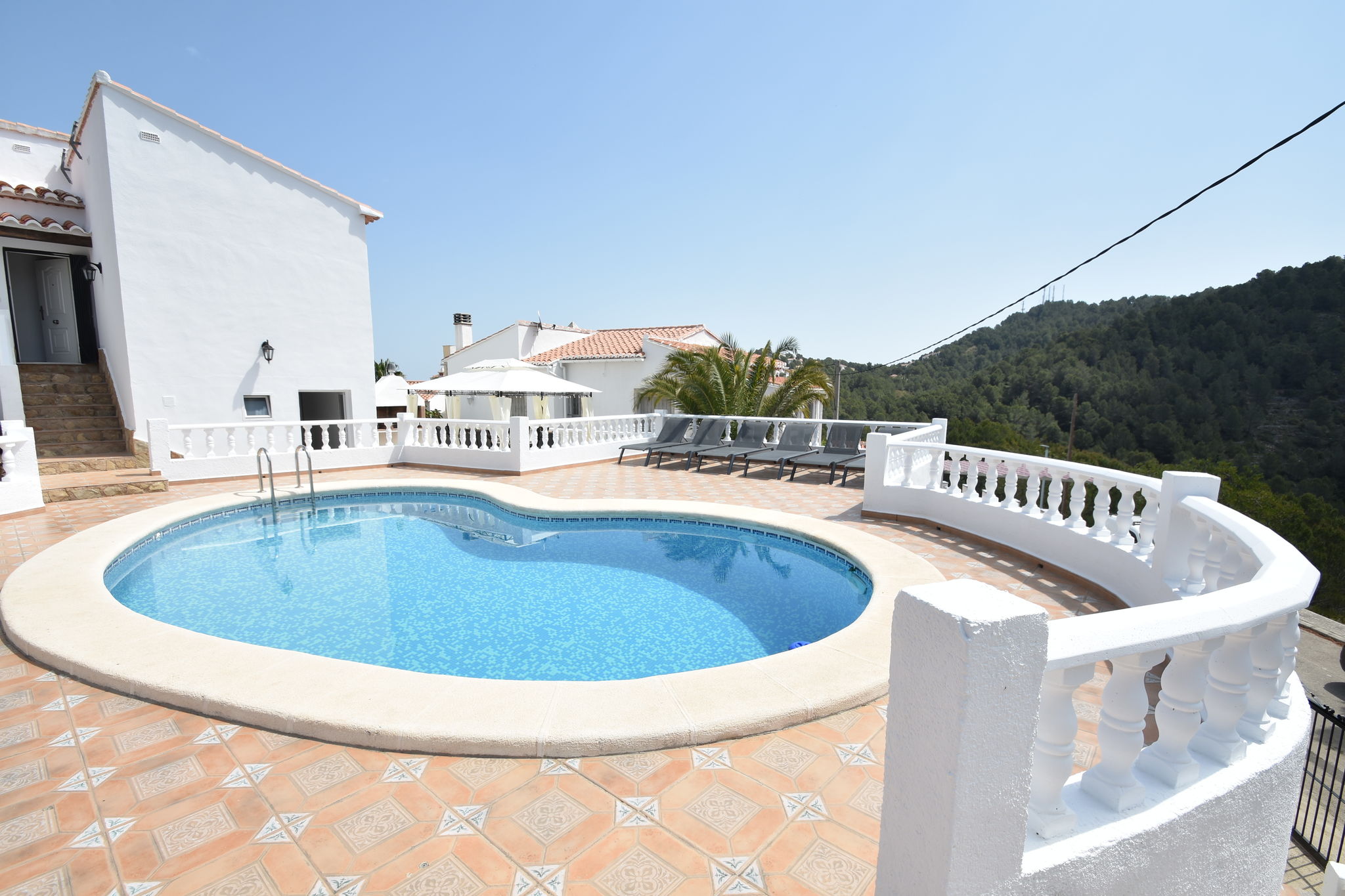 Fantastische villa in Oliva, geweldig uitzicht naar de bergen & privé zwembad