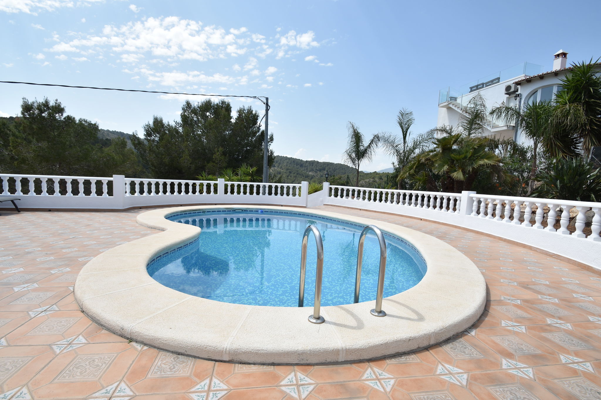 Fantastische villa in Oliva, geweldig uitzicht naar de bergen & privé zwembad