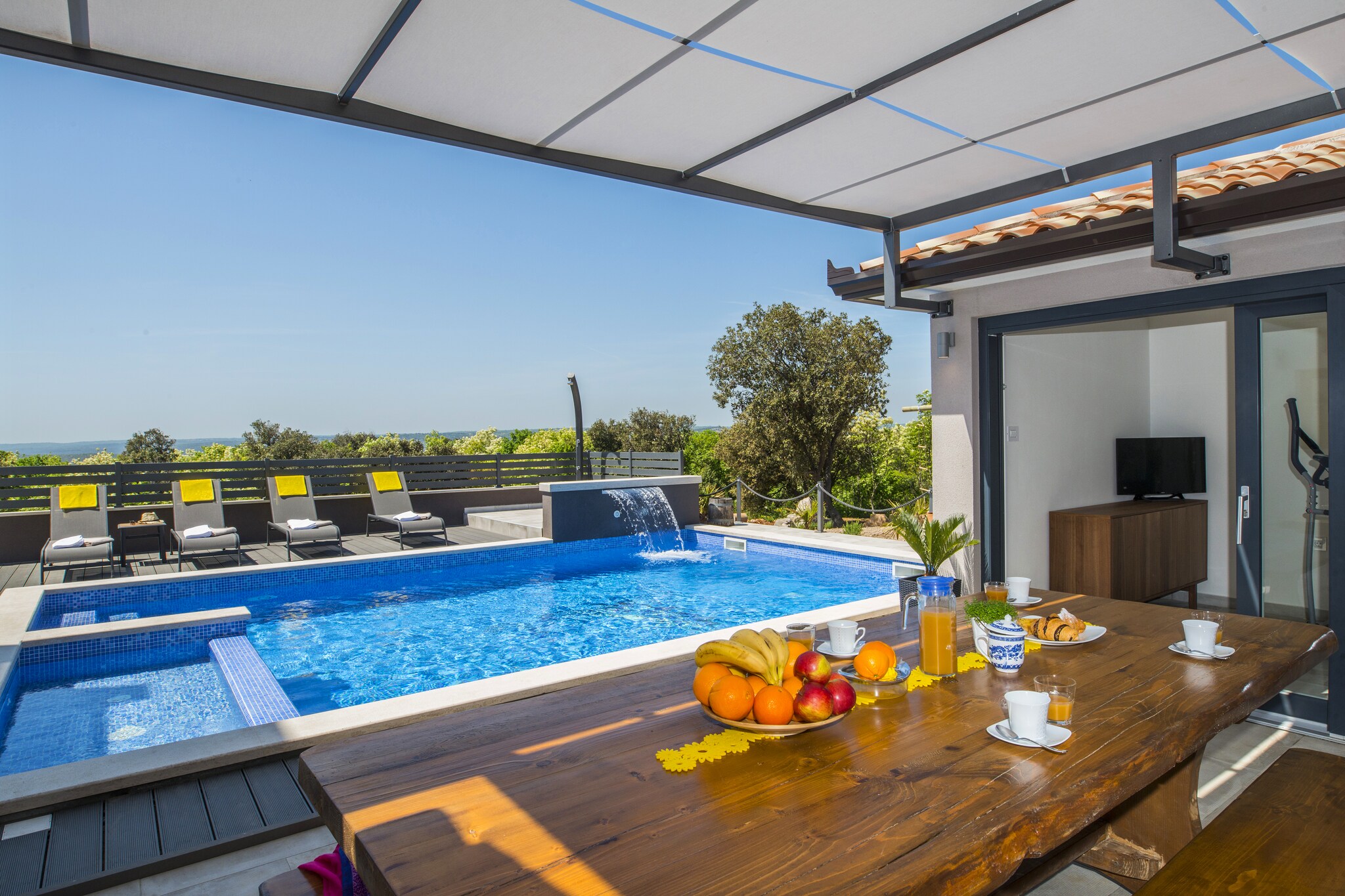 Villa with swimming pool, outdoor kitchen, sauna, jacuzzi, play area and sea view