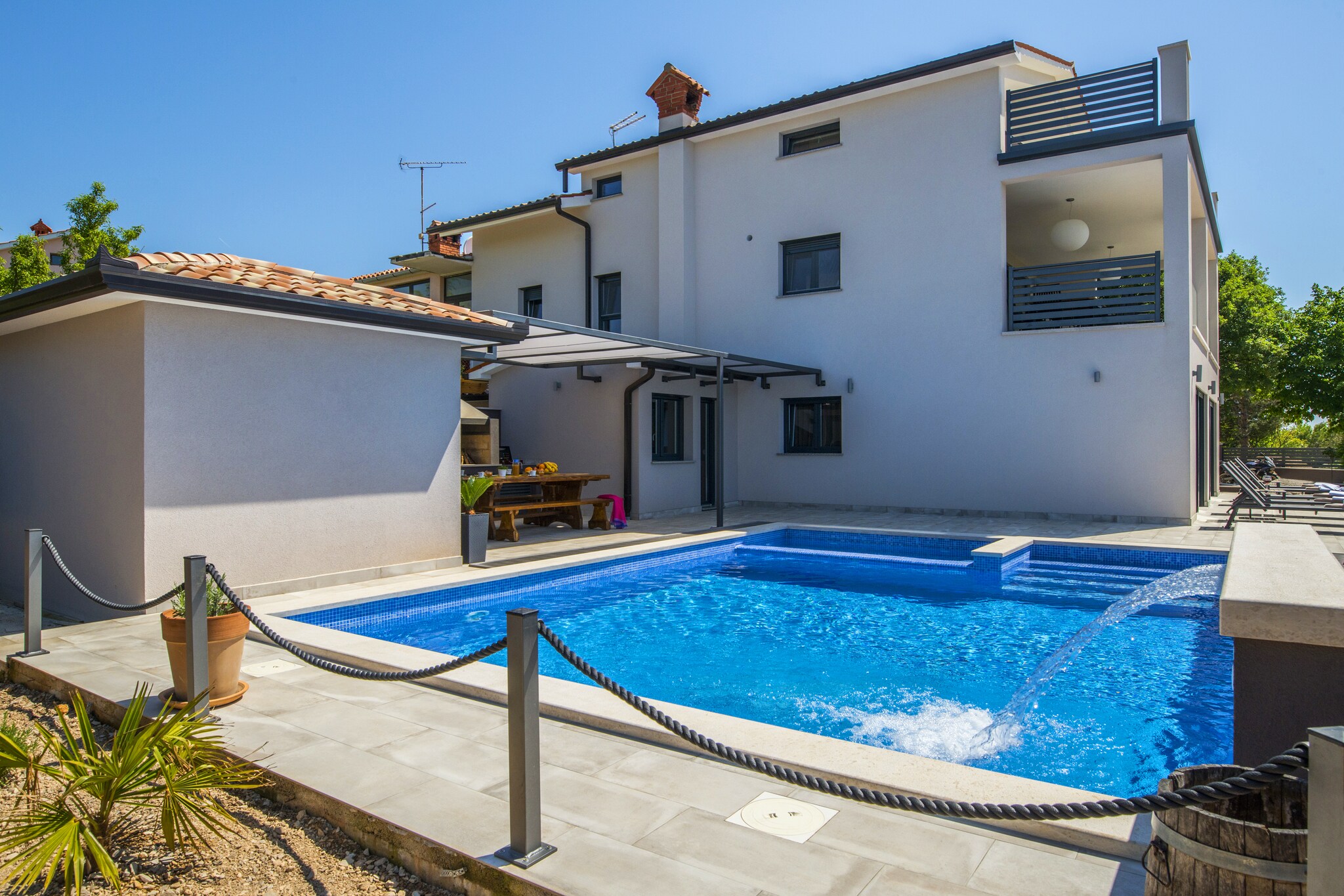 Villa with swimming pool, outdoor kitchen, sauna, jacuzzi, play area and sea view