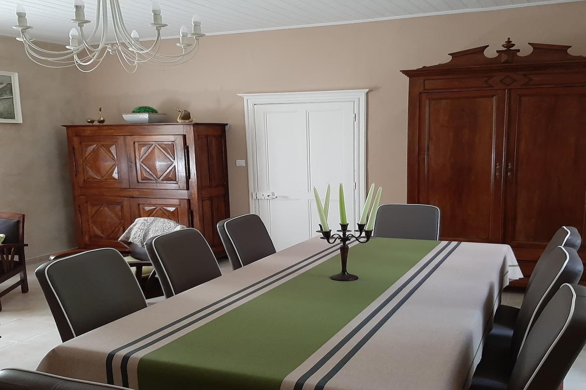 Maison Carème-Salle à manger