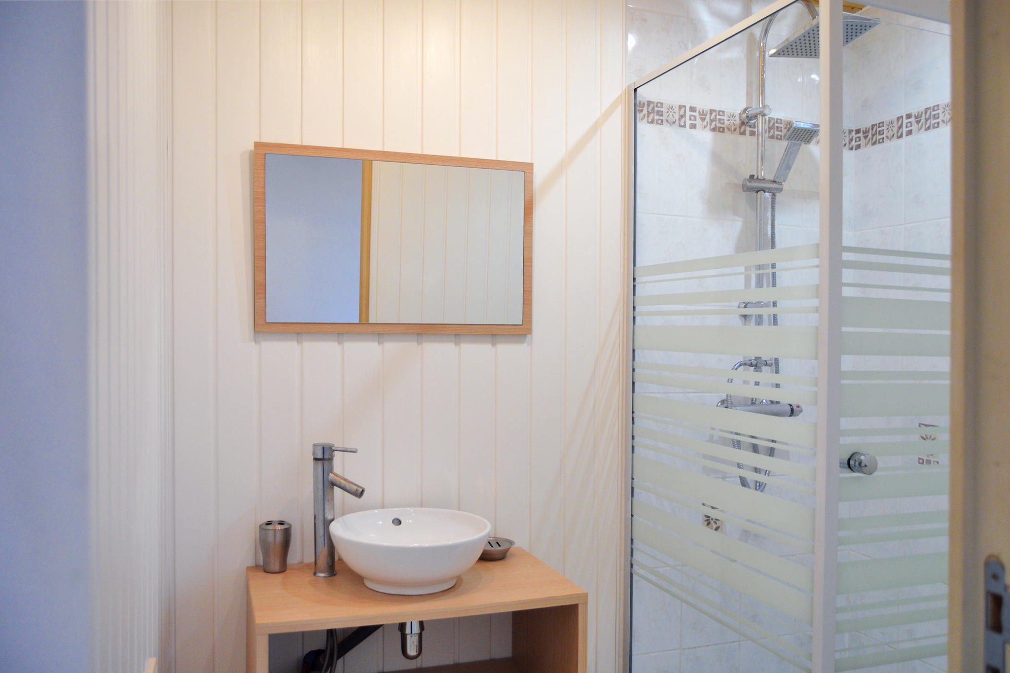 Gîte avec piscine privée belles vues-Badezimmer