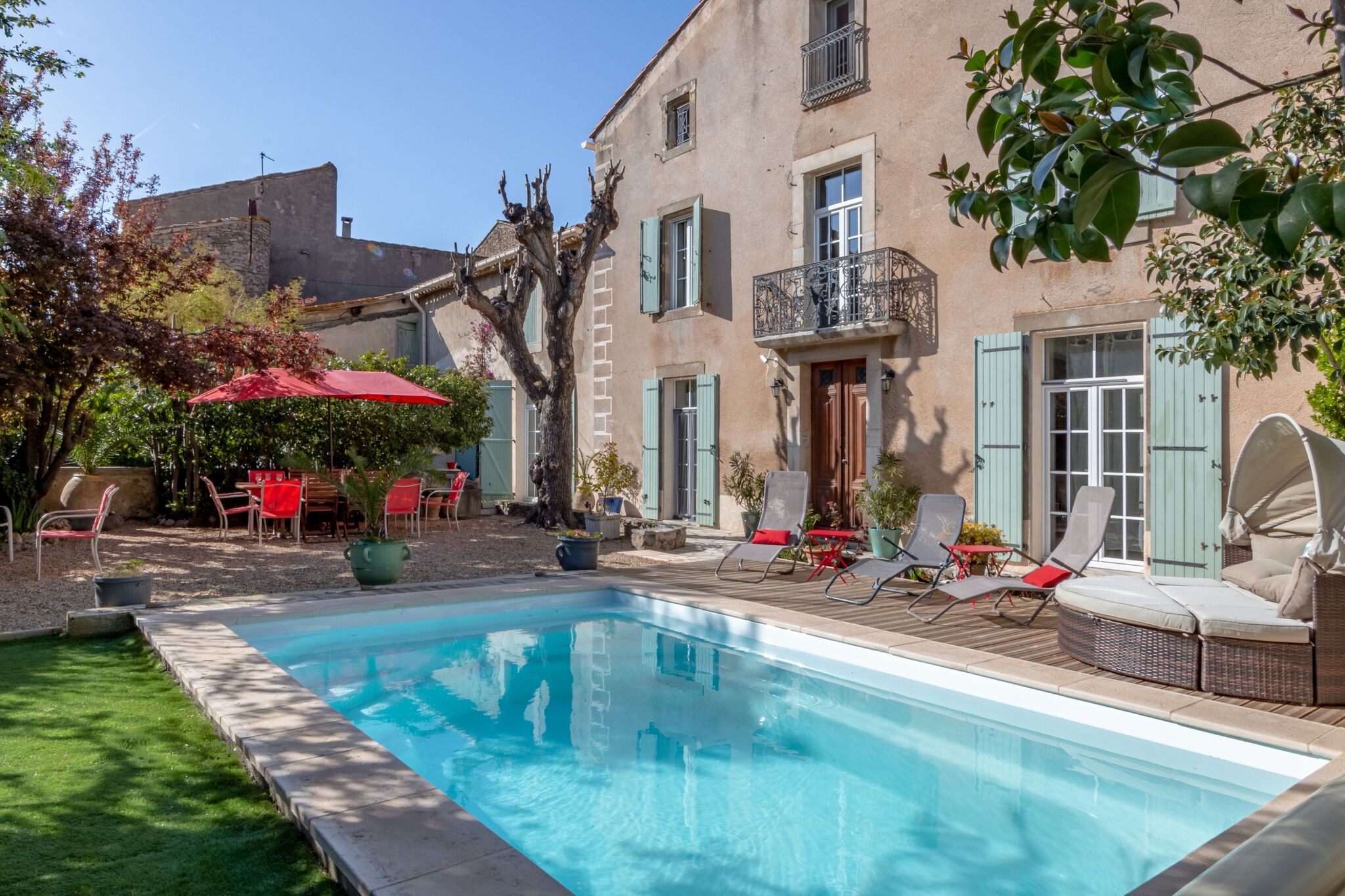 Elegant Holiday Home in Olonzac with Private Swimming Pool