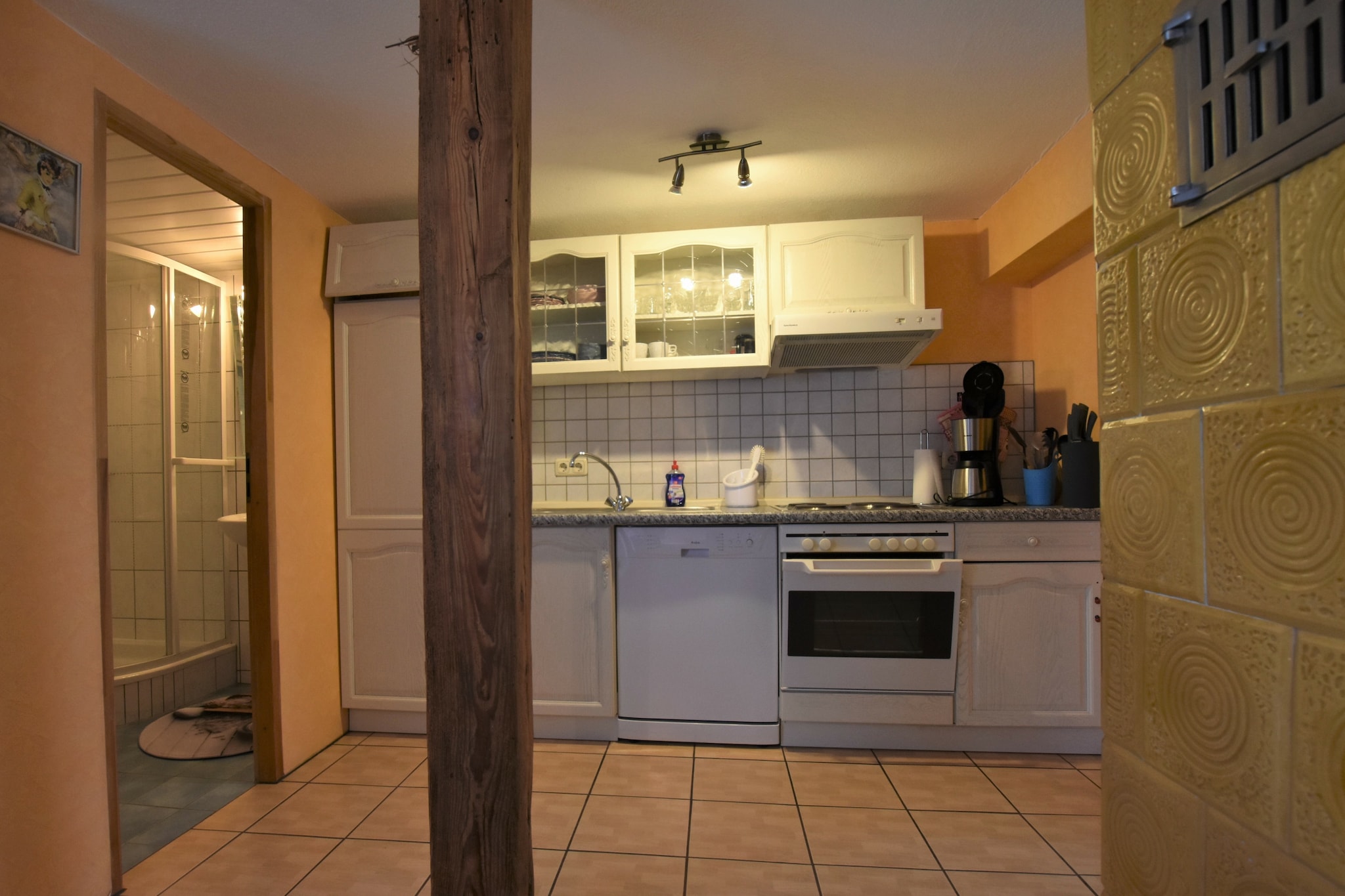 Ground floor: (Large kitchen(electric kettle, toaster, coffee machine, dishwasher, fridge), bedroom(2x single bed), bedroom(double king size bed), bathroom(shower, washbasin))\n\ngarden furniture, play equipment