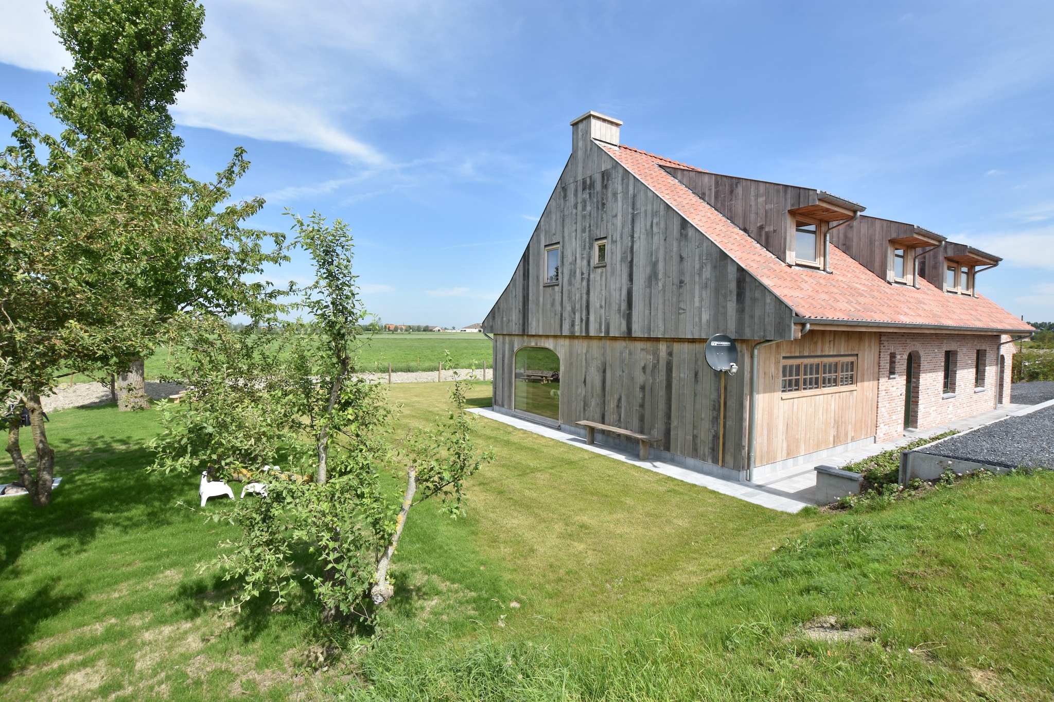 Vakantiehuizen Diksmuide EUR-BE-0012-32