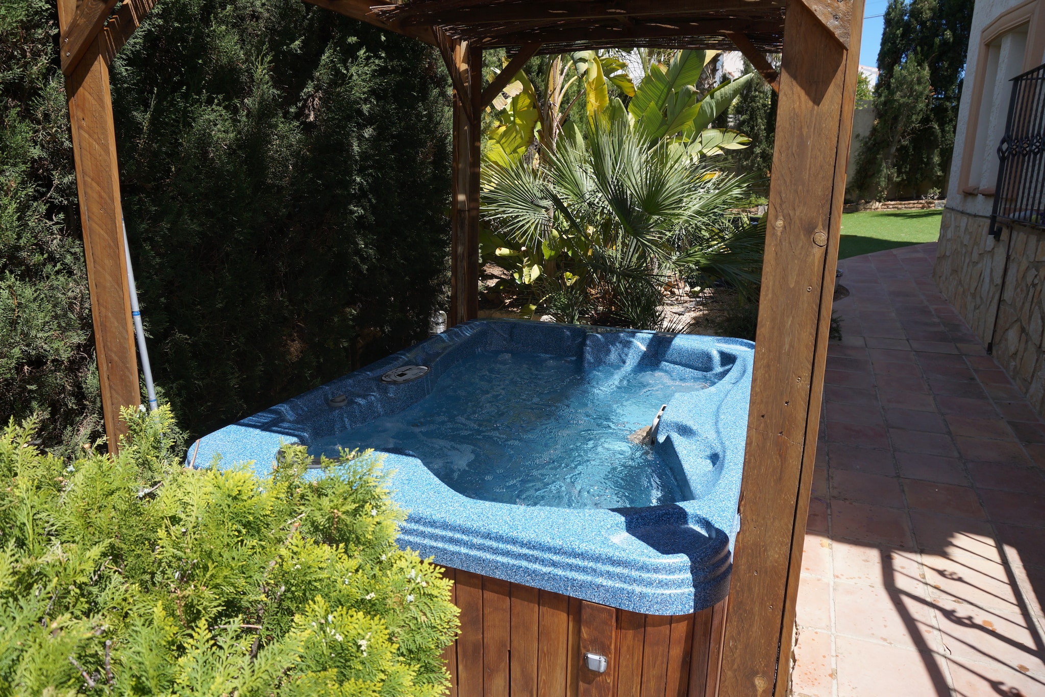 Belle villa dans L'Alfàs del Pi avec jacuzzi