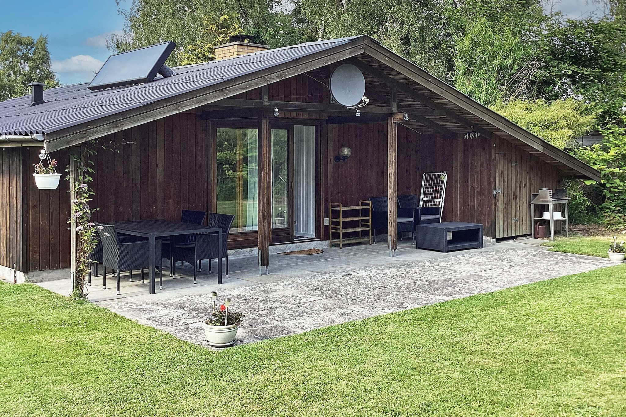 In a fantastic quiet area in Marielyst and a few minutes walk to Denmark's best beach Elkenøre / Marielyst you will find this brightly decorated cottage. There is a living room and open kitchen with i.a. ceramic hob, extractor hood and fridge with 40 l freezer and a small dishwasher. There are two double bedrooms and one bedroom with a bunk bed. There are several Danish and German TV channels. Both enclosed and open terrace overlooking the garden, which is densely planted with trees and has many lodging options. Plenty of space for play and ball games. There is a barbecue for the cozy evenings. Shortcut to the beach. Not for rent to youth groups.
A refundable deposit might be charged closer to your check-in date. This deposit covers utilities consumed during your stay and any additional services that may be taken. The final amount will be adjusted based on actual meter readings, actual usage of extra services, and any remaining balance will be refunded within 21 days after checkout.