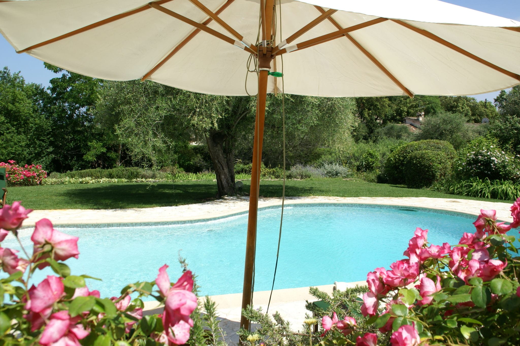 Stunning villa with heated swimming pool, air conditioning and large, private, enclosed garden