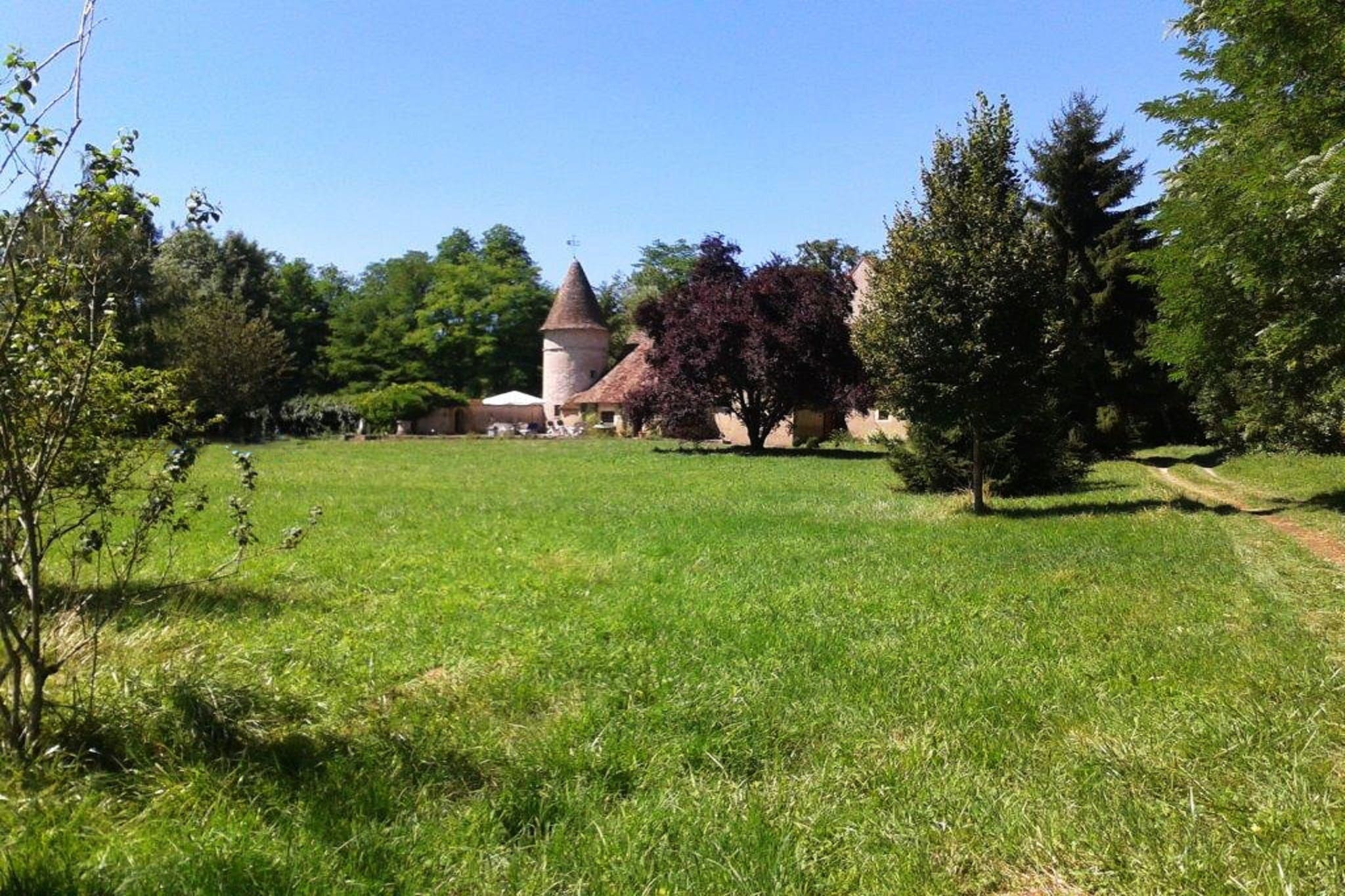 LE VIEUX CHATEAU-Tuinen zomer