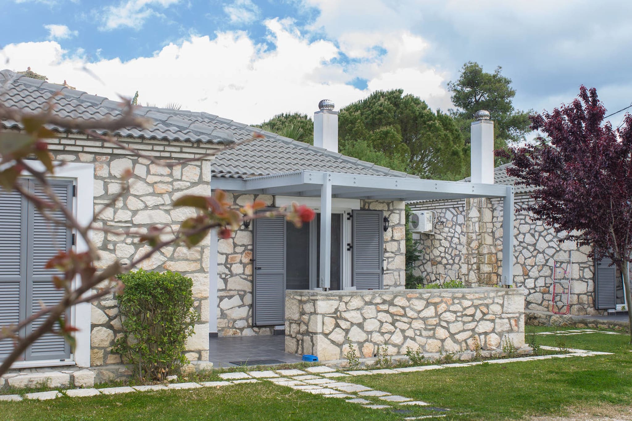 Exterior Summer