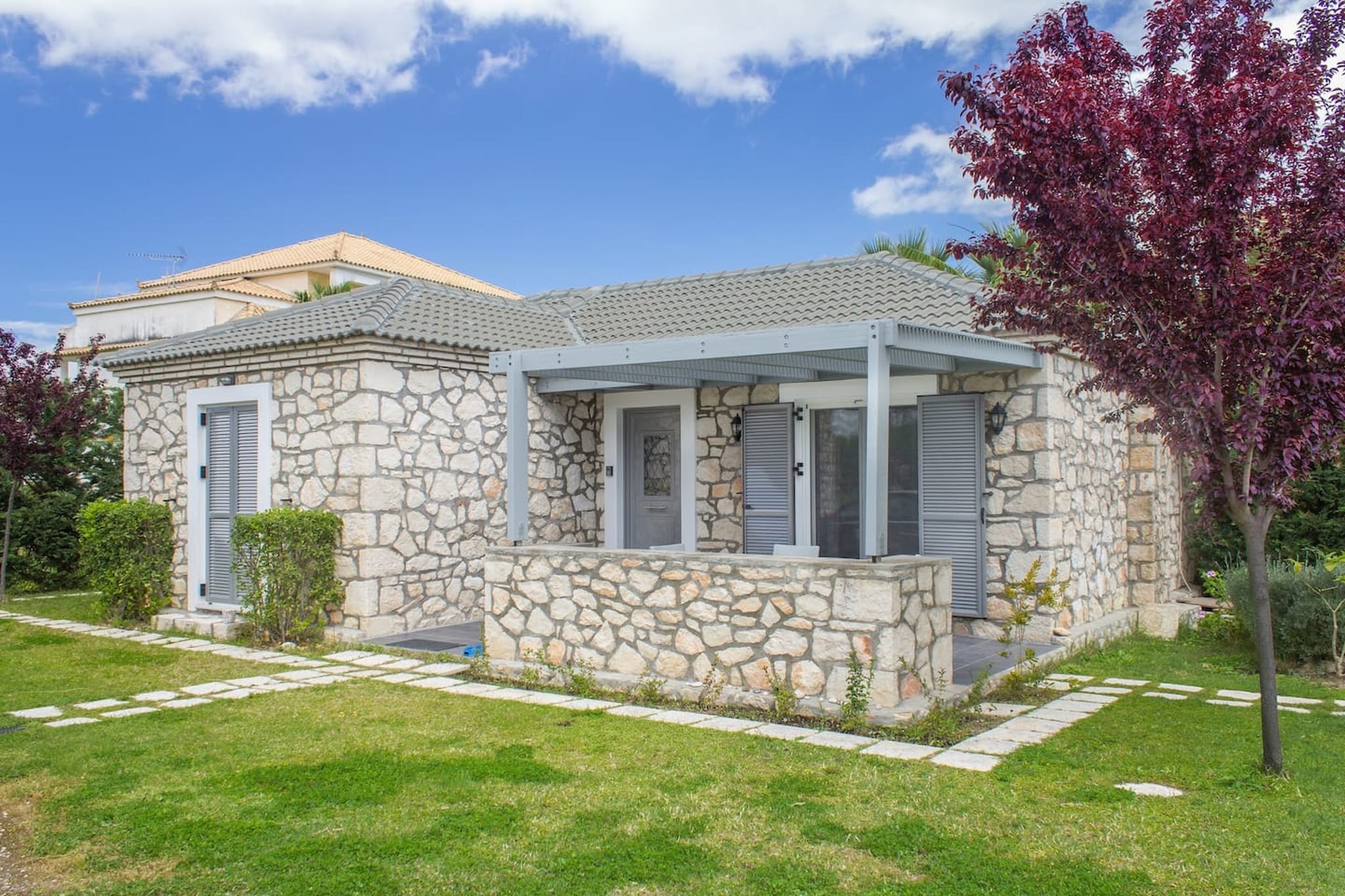 Exterior Summer