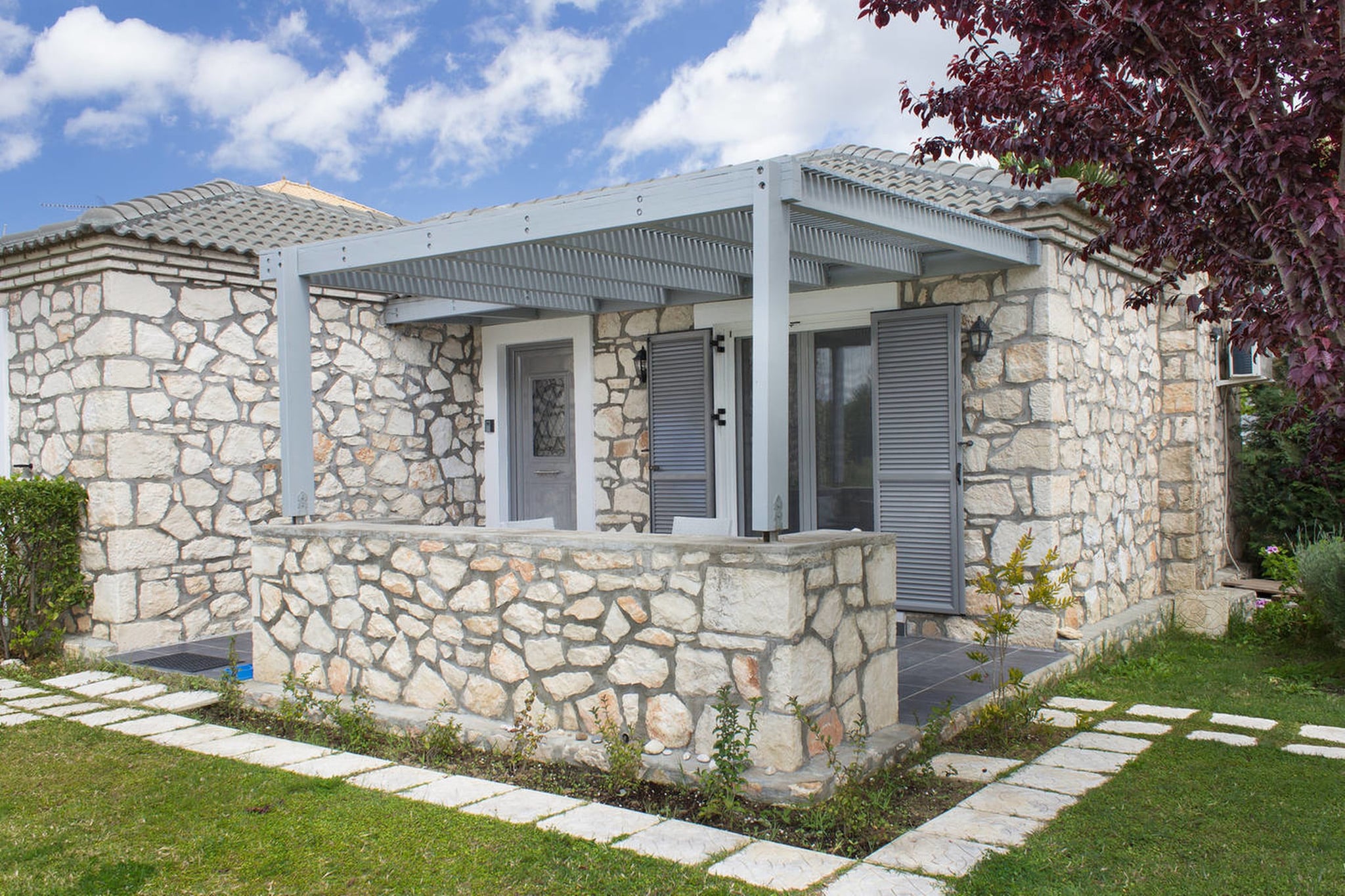 Exterior Summer