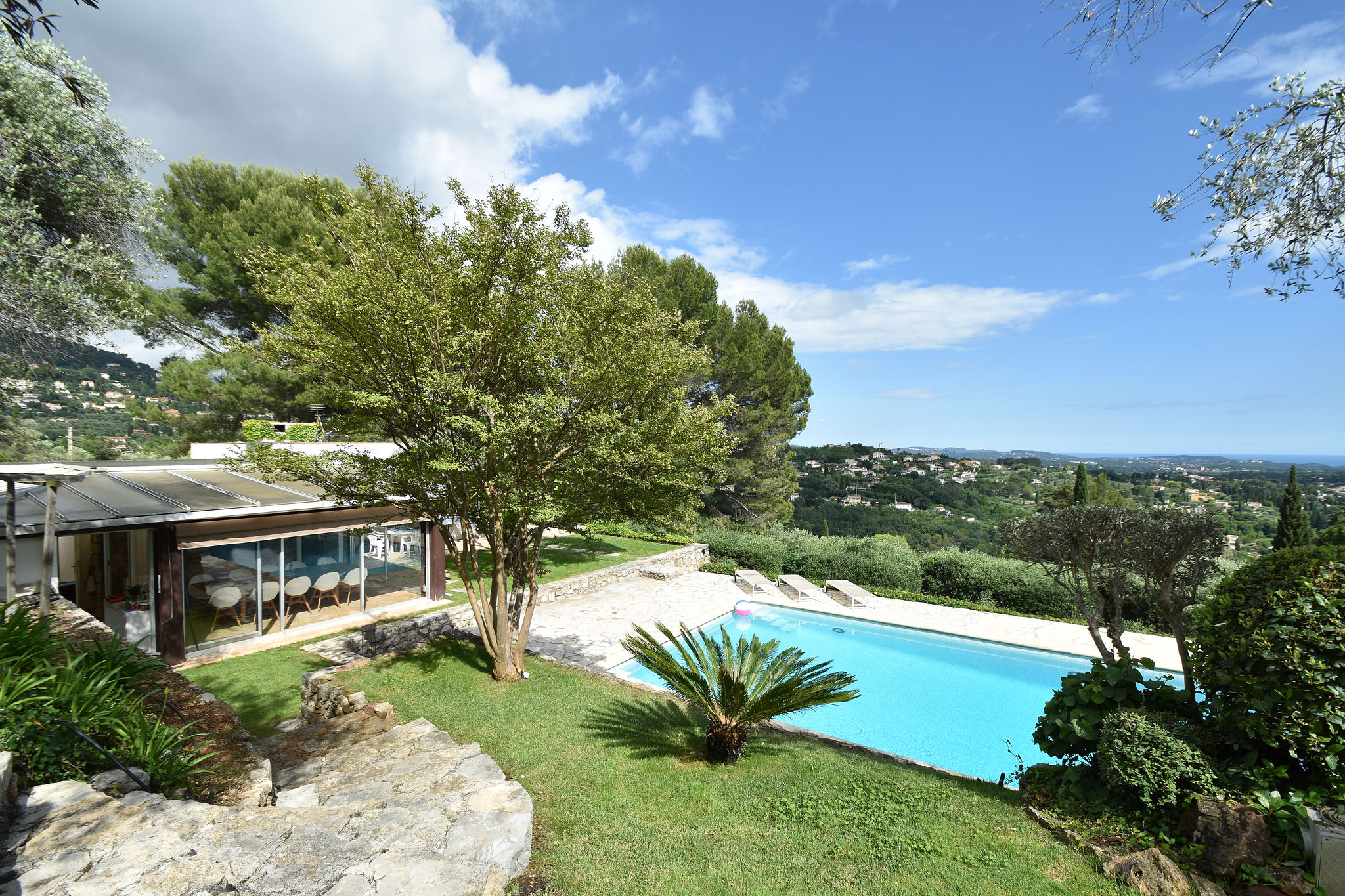 Moderne, charmante villa in Grasse met privézwembad