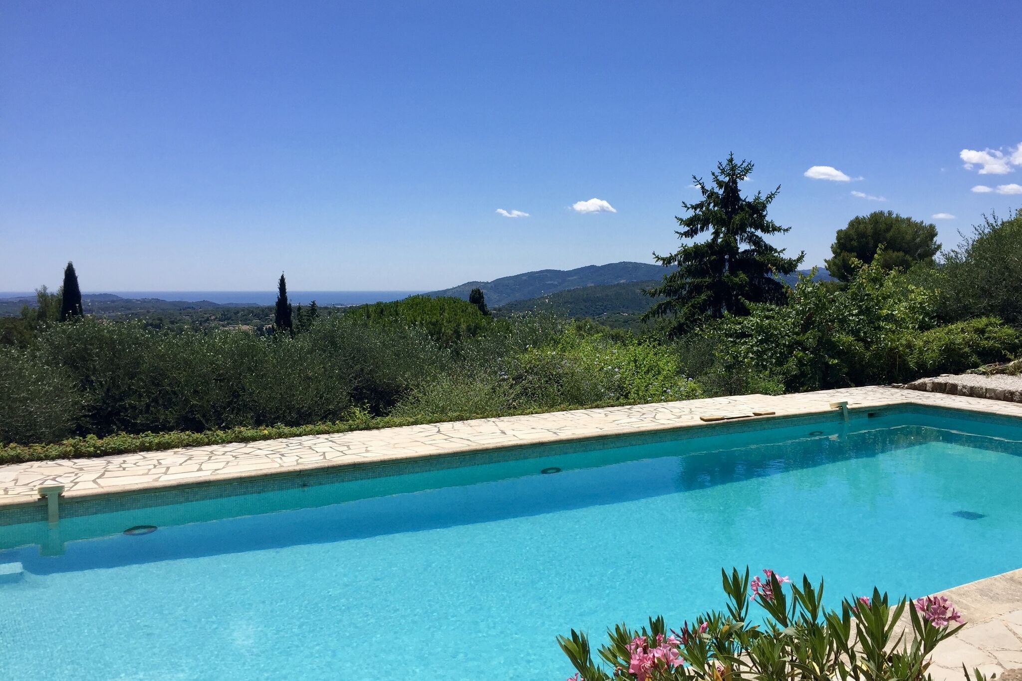 Villa vintage avec piscine privée à Grasse
