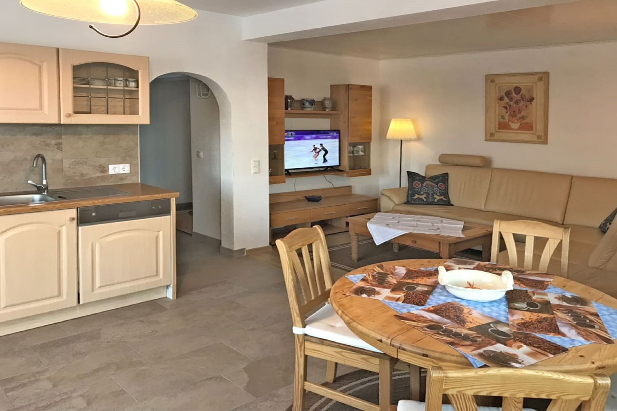 Ground floor: (Entrance, hall, open kitchen(toaster, cooker(ceramic), coffee machine(filter, pads), oven, waffle iron, dishwasher, fridge(+ freezer)), Living/diningroom(single sofa bed, TV, dining table), bedroom(double bed), bathroom(shower, washbasin, toilet))\n\ncot, heating(central), terrace(40 m2), garden furniture, BBQ(charcoal), parking, parasol, high chair