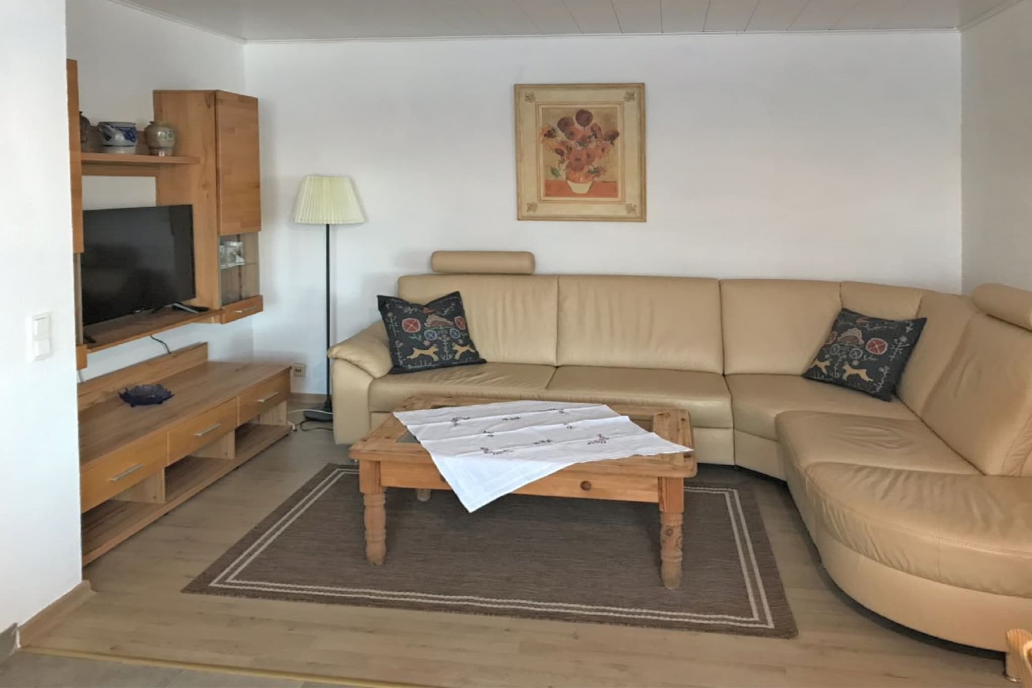Located on the ground floor of a well-kept house in the Westerwald, just 14 km north of Limburg an der Lahn, this bright and tastefully furnished apartment offers a peaceful retreat surrounded by nature. The partially covered patio overlooks a natural garden and features a beach chair, perfect for soaking up the tranquil atmosphere.

Guests can step out directly onto the R8 cycle path and nearby hiking trailsâ€”just 50 m from the doorâ€”leading through 120 km of scenic routes, including a ride along a disused railway embankment to the Lahn River. The apartment is ideal for couples or small families looking to unwind and explore.

Nearby excursions include Dornburg (8 km), Seeweiher Mengerskirchen (6 km), Krombachtalsperre (20 km), Oranienstein Castle (19 km), and the charming town of Limburg (14 km).