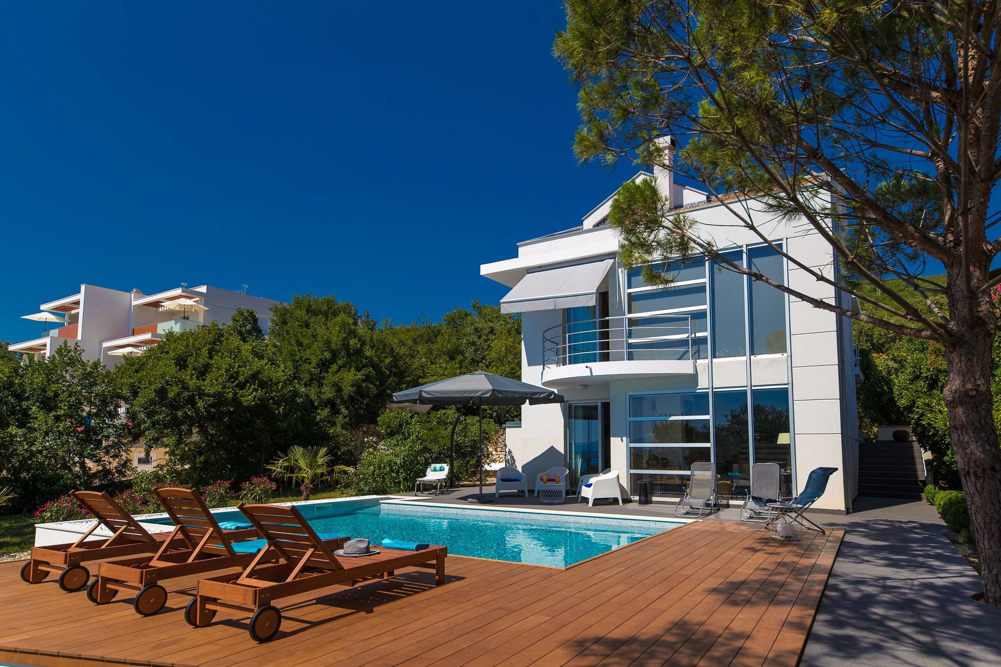 Moderne Villa in Dramalj mit privatem Pool